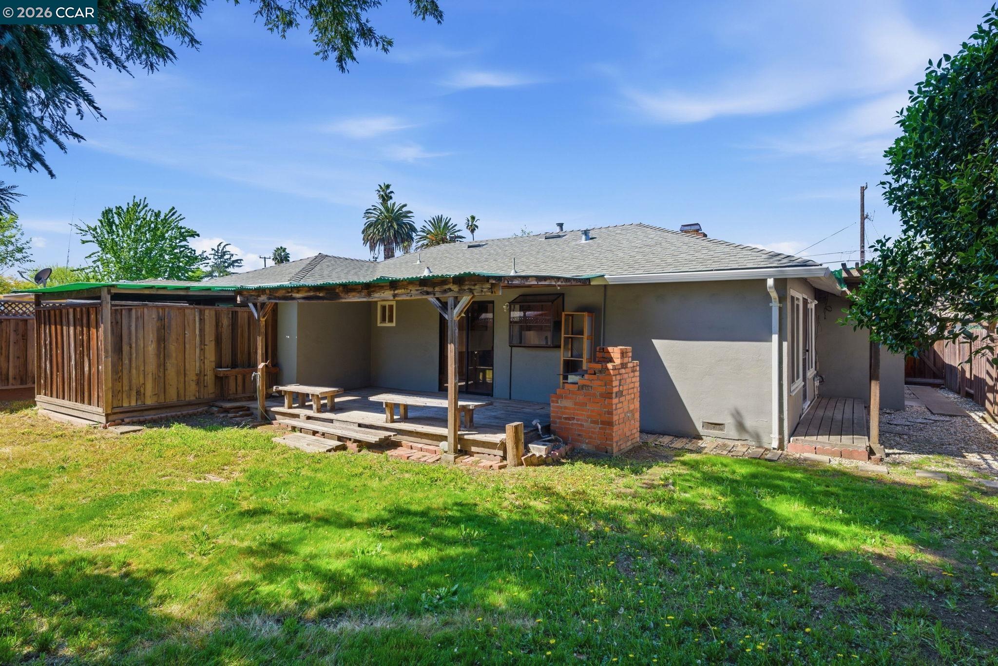 Detail Gallery Image 40 of 60 For 1930 Sunshine Dr, Concord,  CA 94520 - 3 Beds | 2 Baths