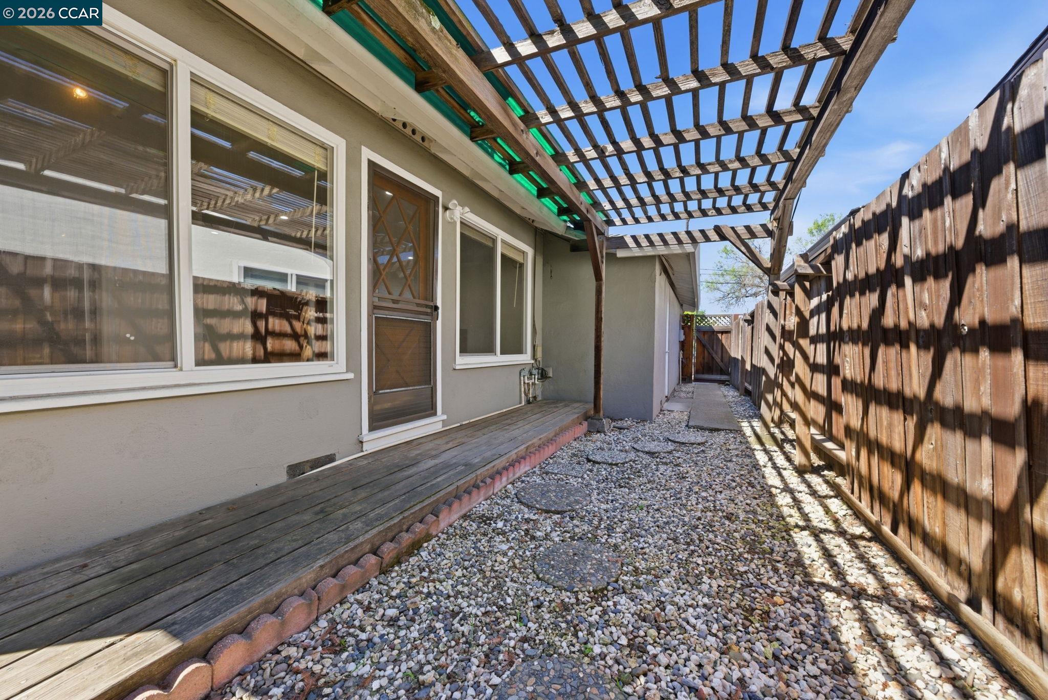 Detail Gallery Image 42 of 60 For 1930 Sunshine Dr, Concord,  CA 94520 - 3 Beds | 2 Baths