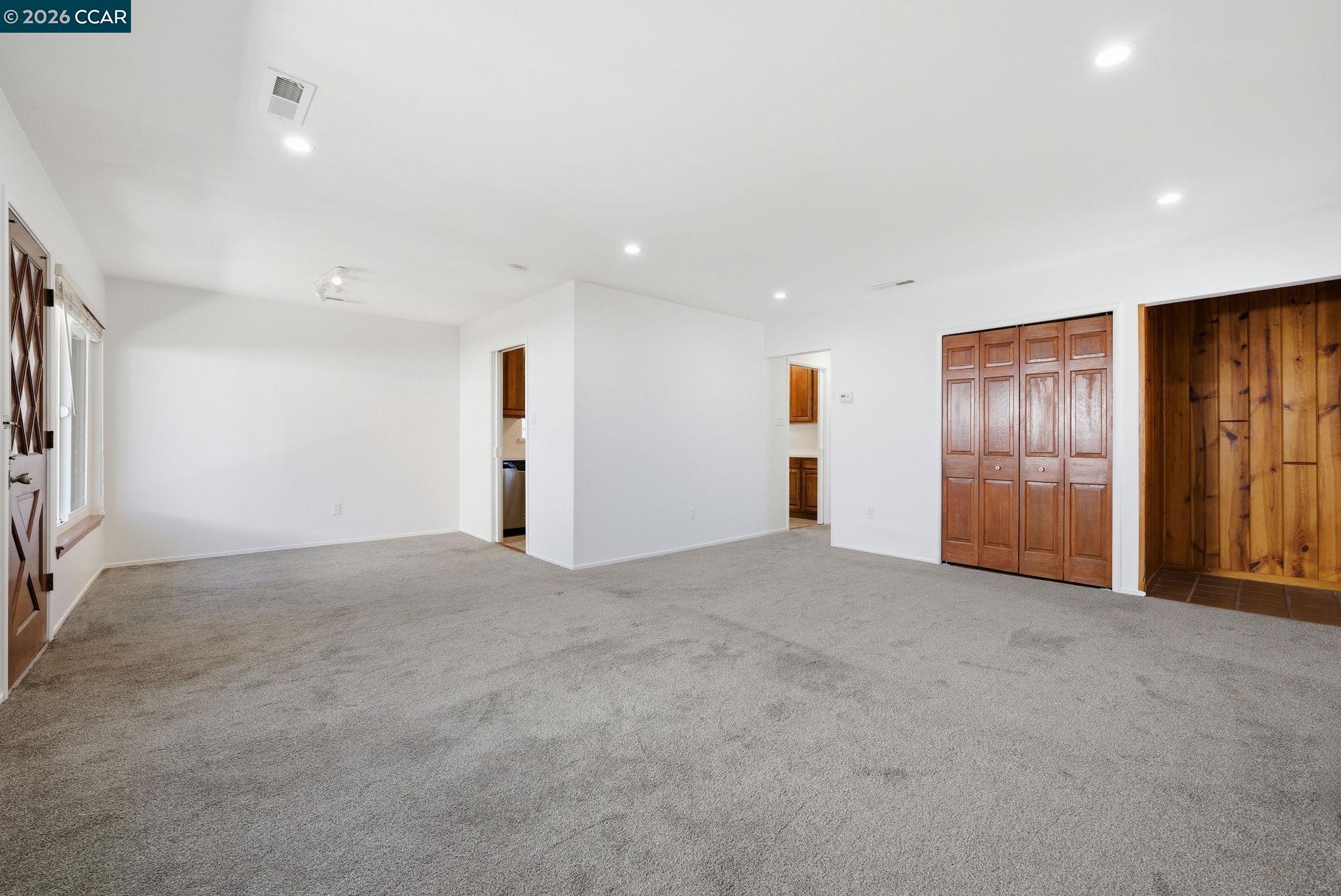 Detail Gallery Image 7 of 60 For 1930 Sunshine Dr, Concord,  CA 94520 - 3 Beds | 2 Baths