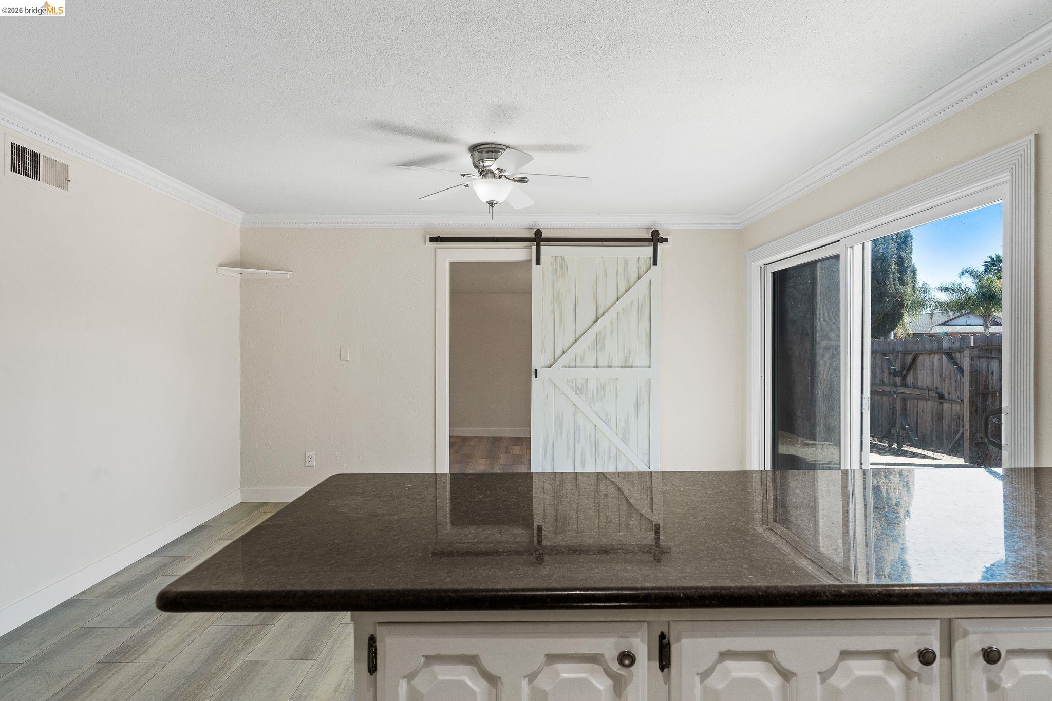 Detail Gallery Image 18 of 36 For 2 Viking Way, Pittsburg,  CA 94565-3568 - 4 Beds | 2 Baths