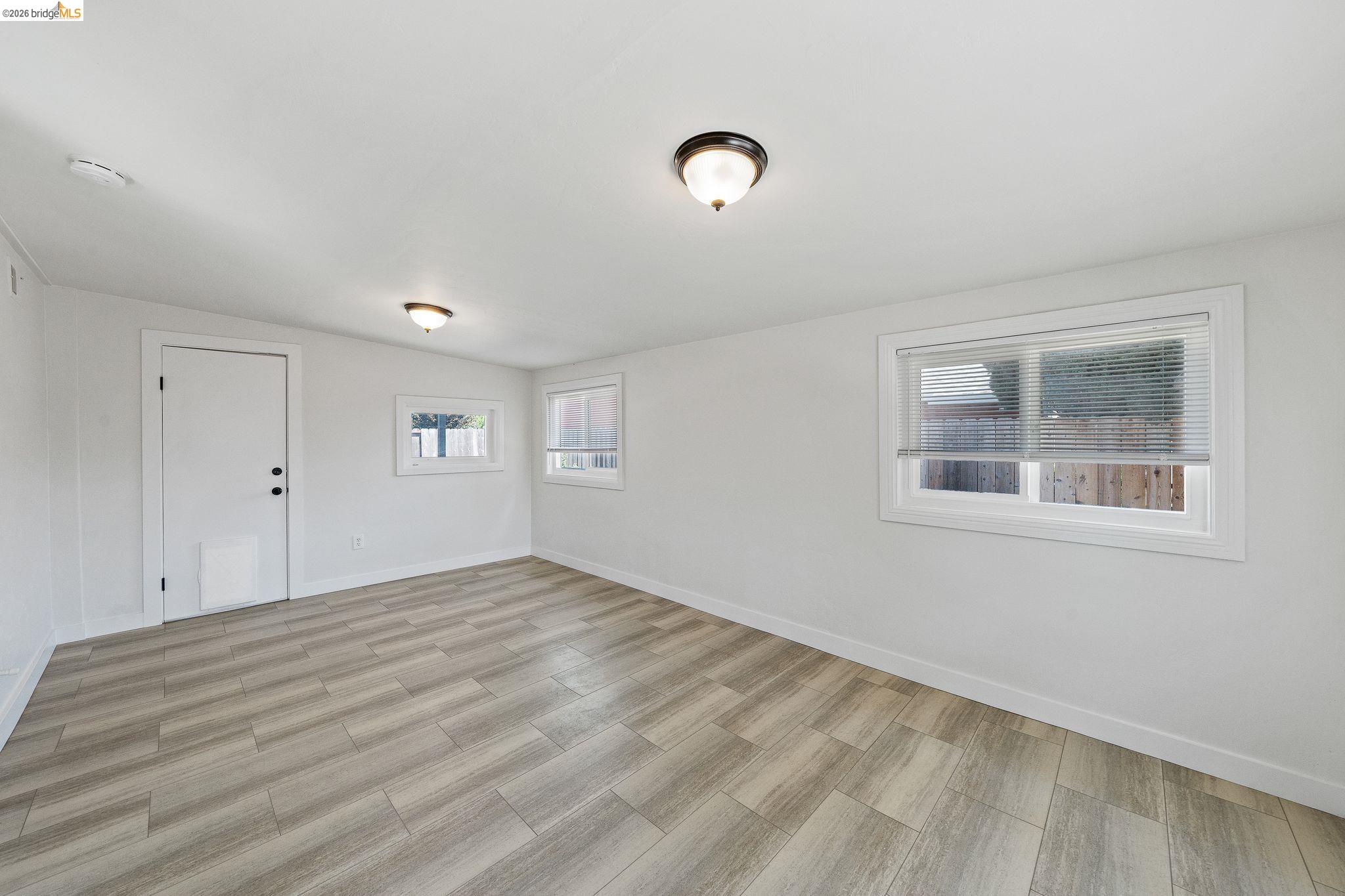 Detail Gallery Image 19 of 36 For 2 Viking Way, Pittsburg,  CA 94565-3568 - 4 Beds | 2 Baths