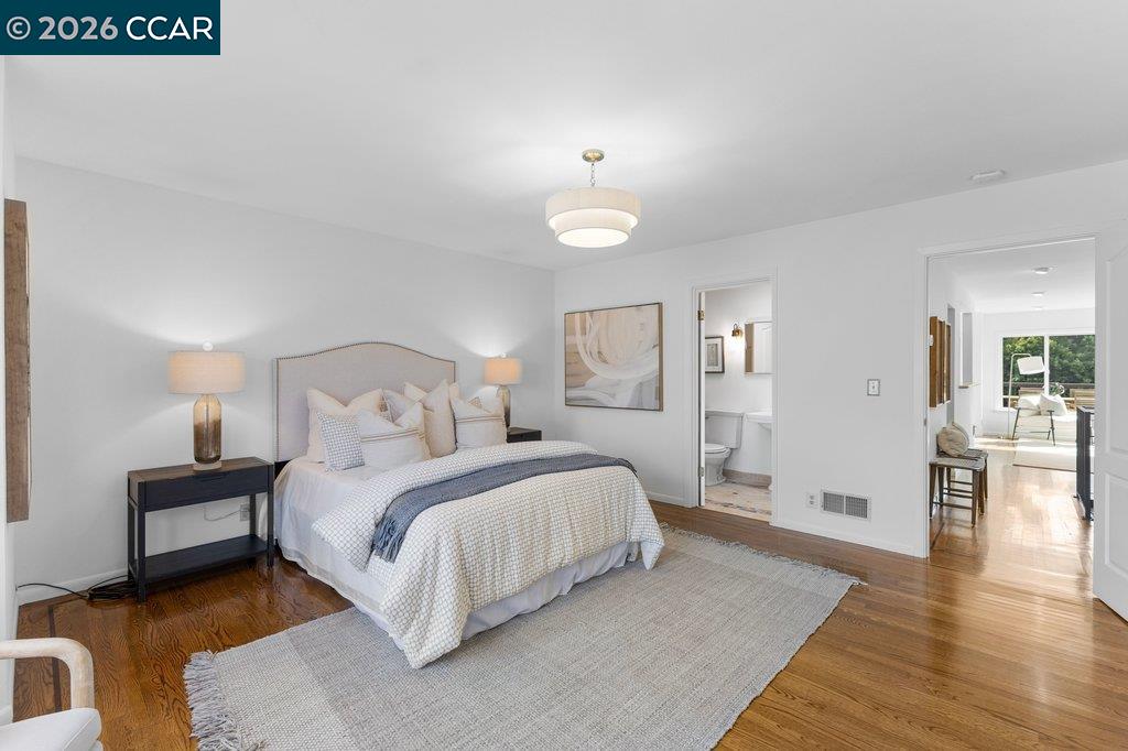 Detail Gallery Image 17 of 48 For 121 Bradford St, San Francisco,  CA 94110 - 3 Beds | 2 Baths