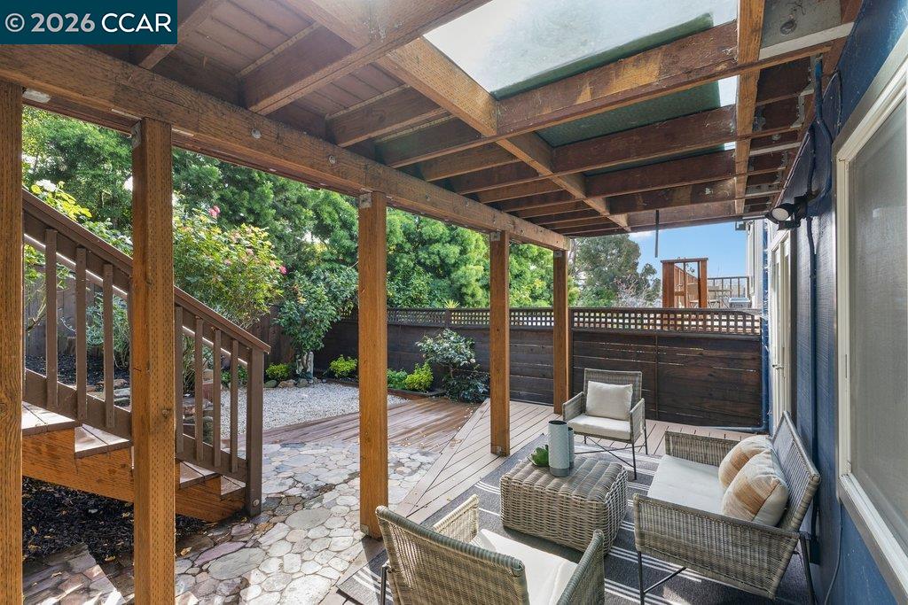 Detail Gallery Image 36 of 48 For 121 Bradford St, San Francisco,  CA 94110 - 3 Beds | 2 Baths