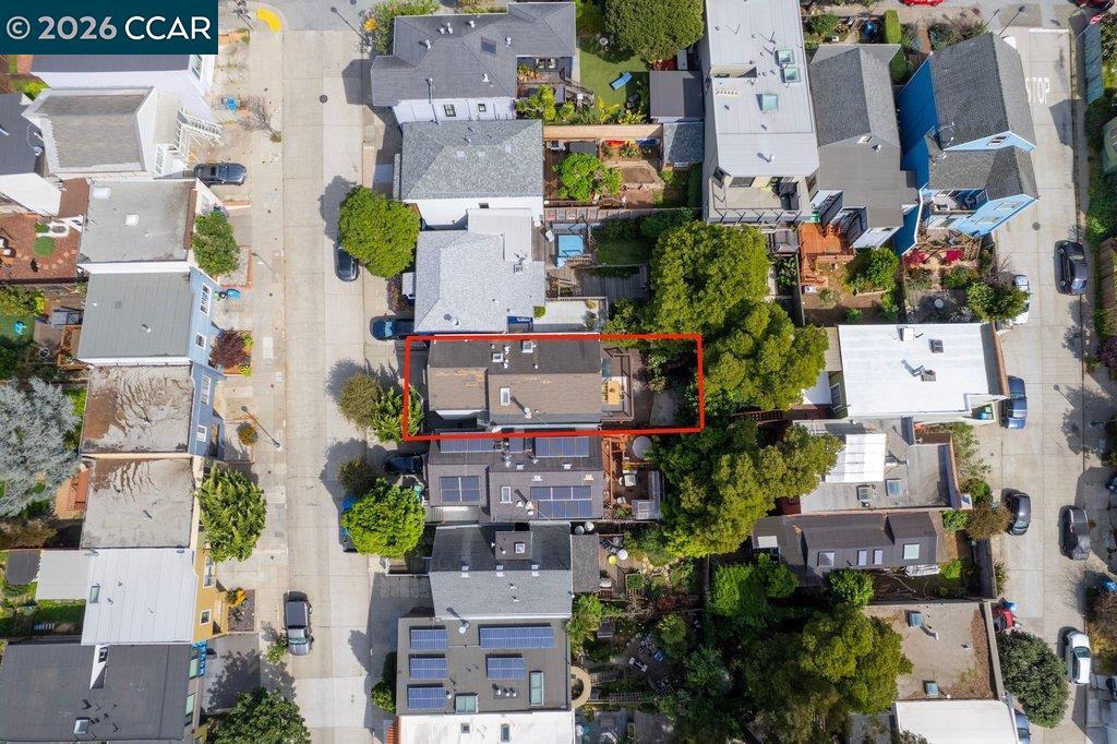 Detail Gallery Image 43 of 48 For 121 Bradford St, San Francisco,  CA 94110 - 3 Beds | 2 Baths