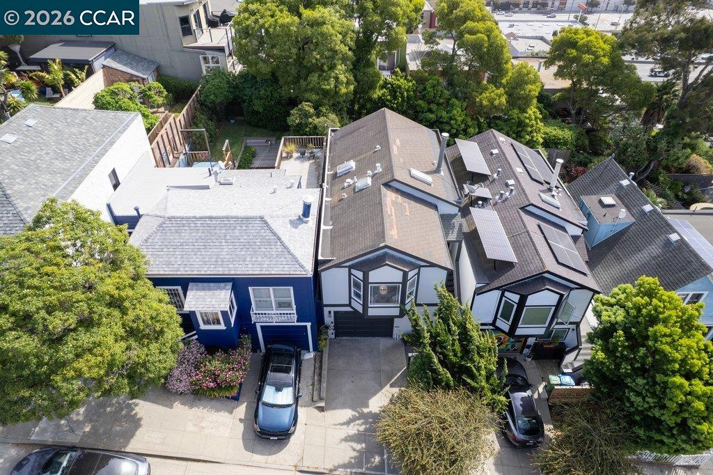 Detail Gallery Image 44 of 48 For 121 Bradford St, San Francisco,  CA 94110 - 3 Beds | 2 Baths