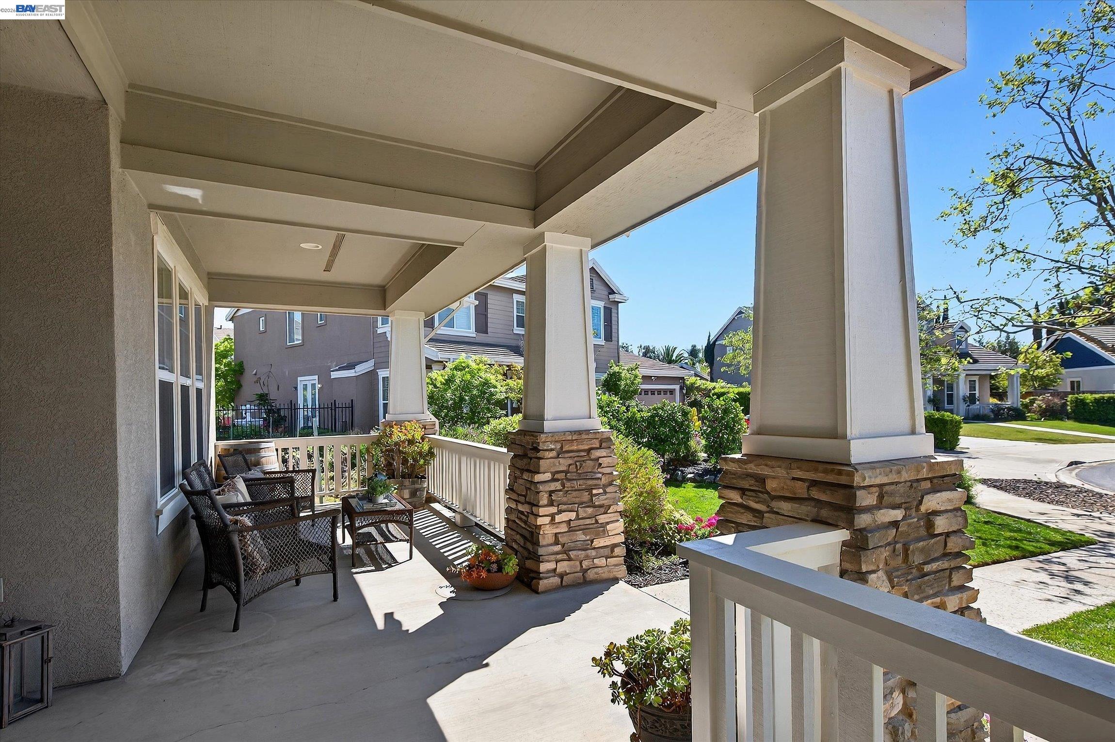 Detail Gallery Image 2 of 46 For 1174 Carrara Ct, Livermore,  CA 94550 - 4 Beds | 2/1 Baths