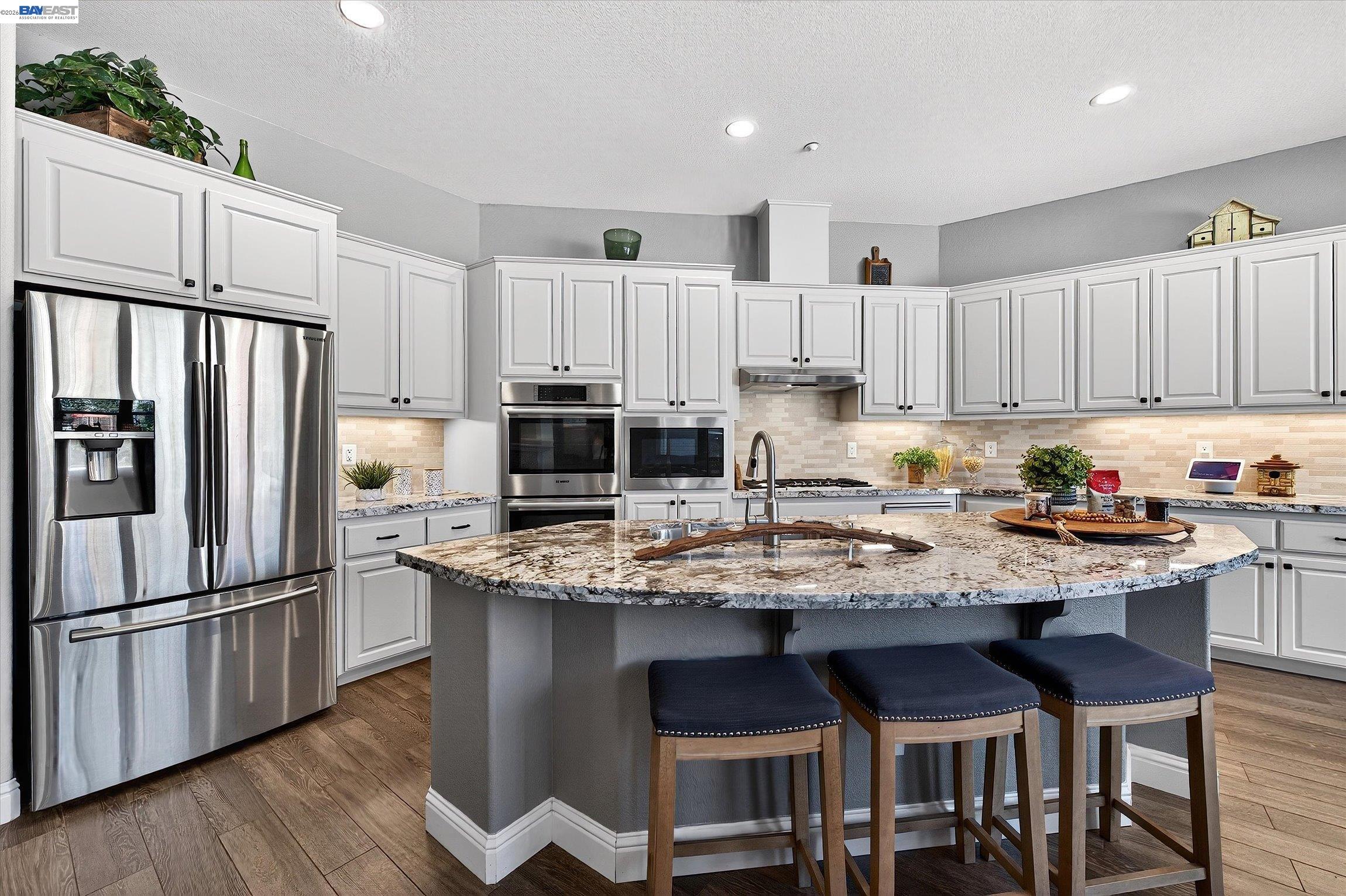 Detail Gallery Image 12 of 46 For 1174 Carrara Ct, Livermore,  CA 94550 - 4 Beds | 2/1 Baths