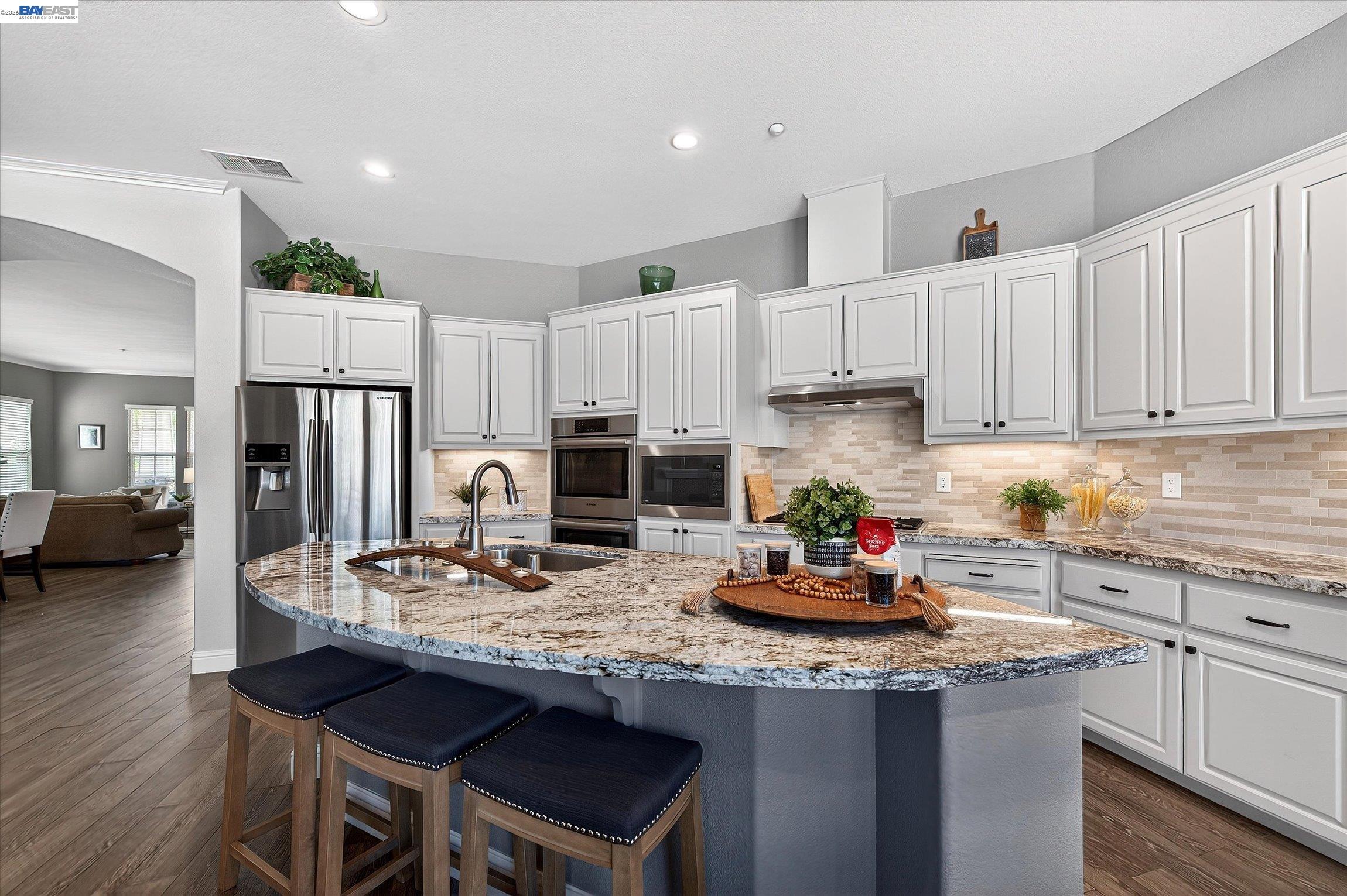 Detail Gallery Image 13 of 46 For 1174 Carrara Ct, Livermore,  CA 94550 - 4 Beds | 2/1 Baths