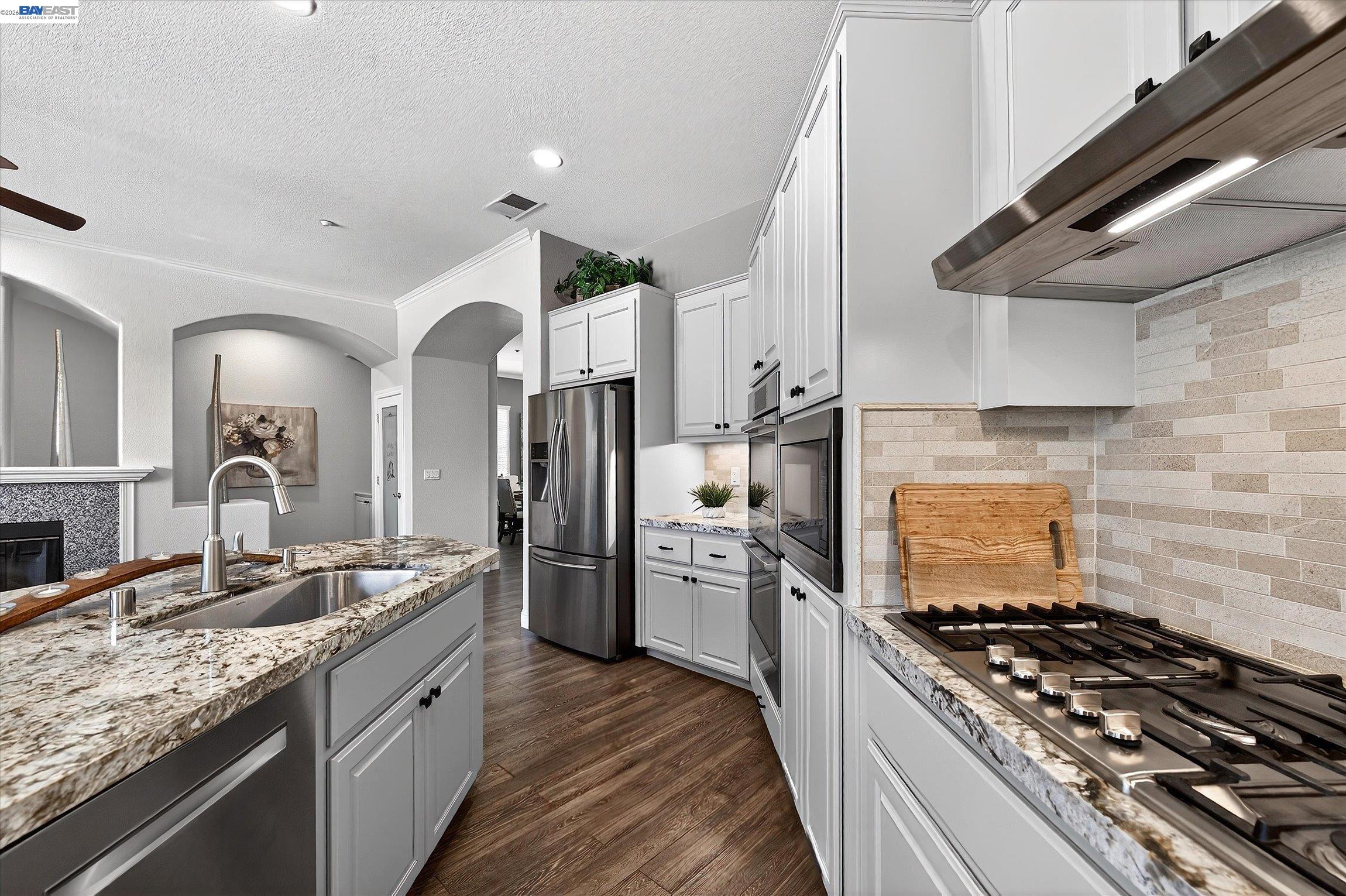 Detail Gallery Image 15 of 46 For 1174 Carrara Ct, Livermore,  CA 94550 - 4 Beds | 2/1 Baths