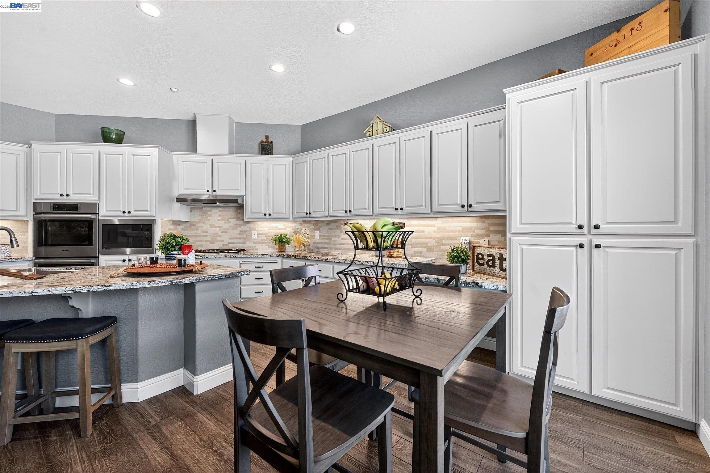 Detail Gallery Image 17 of 46 For 1174 Carrara Ct, Livermore,  CA 94550 - 4 Beds | 2/1 Baths