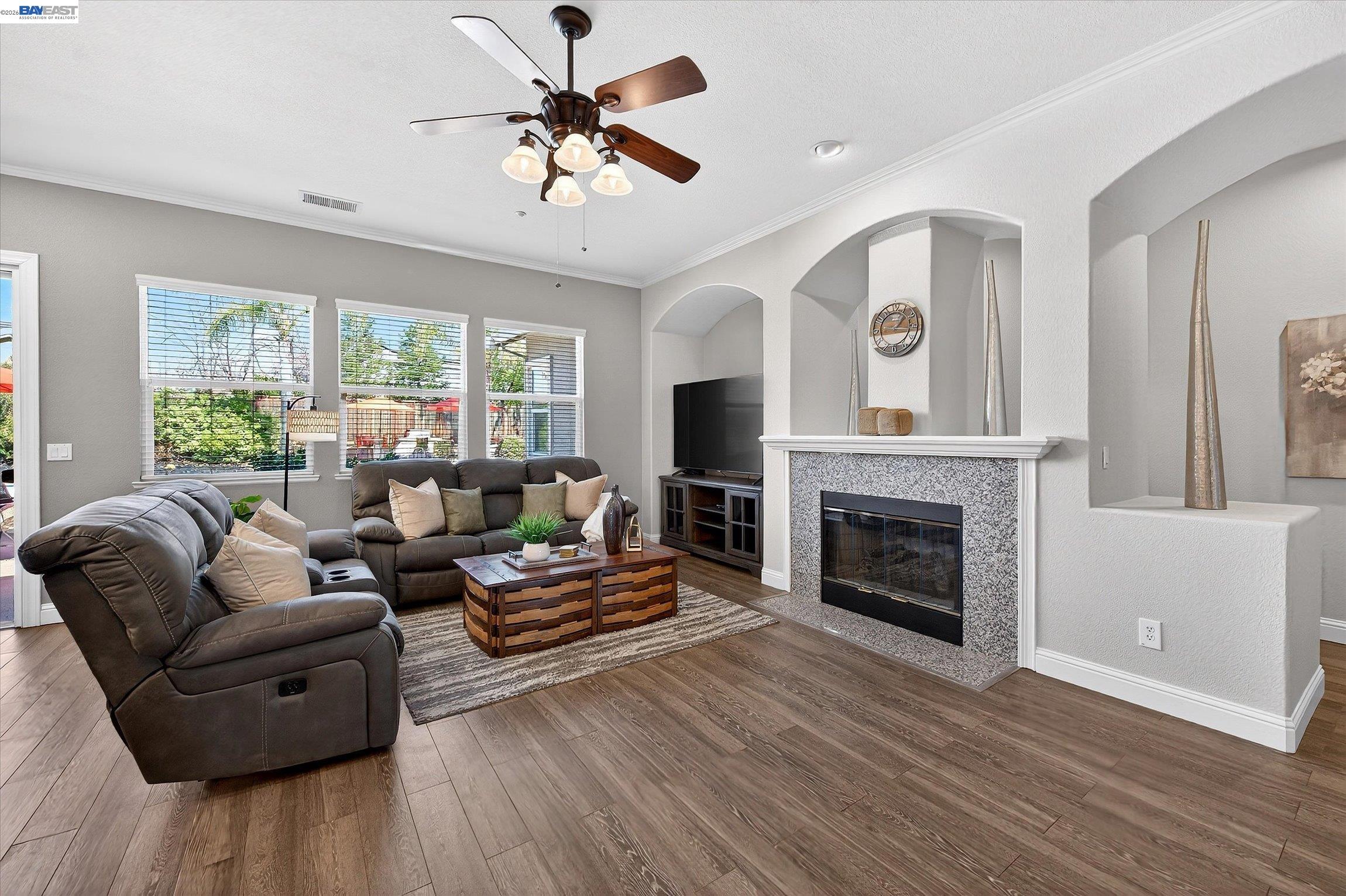 Detail Gallery Image 10 of 46 For 1174 Carrara Ct, Livermore,  CA 94550 - 4 Beds | 2/1 Baths
