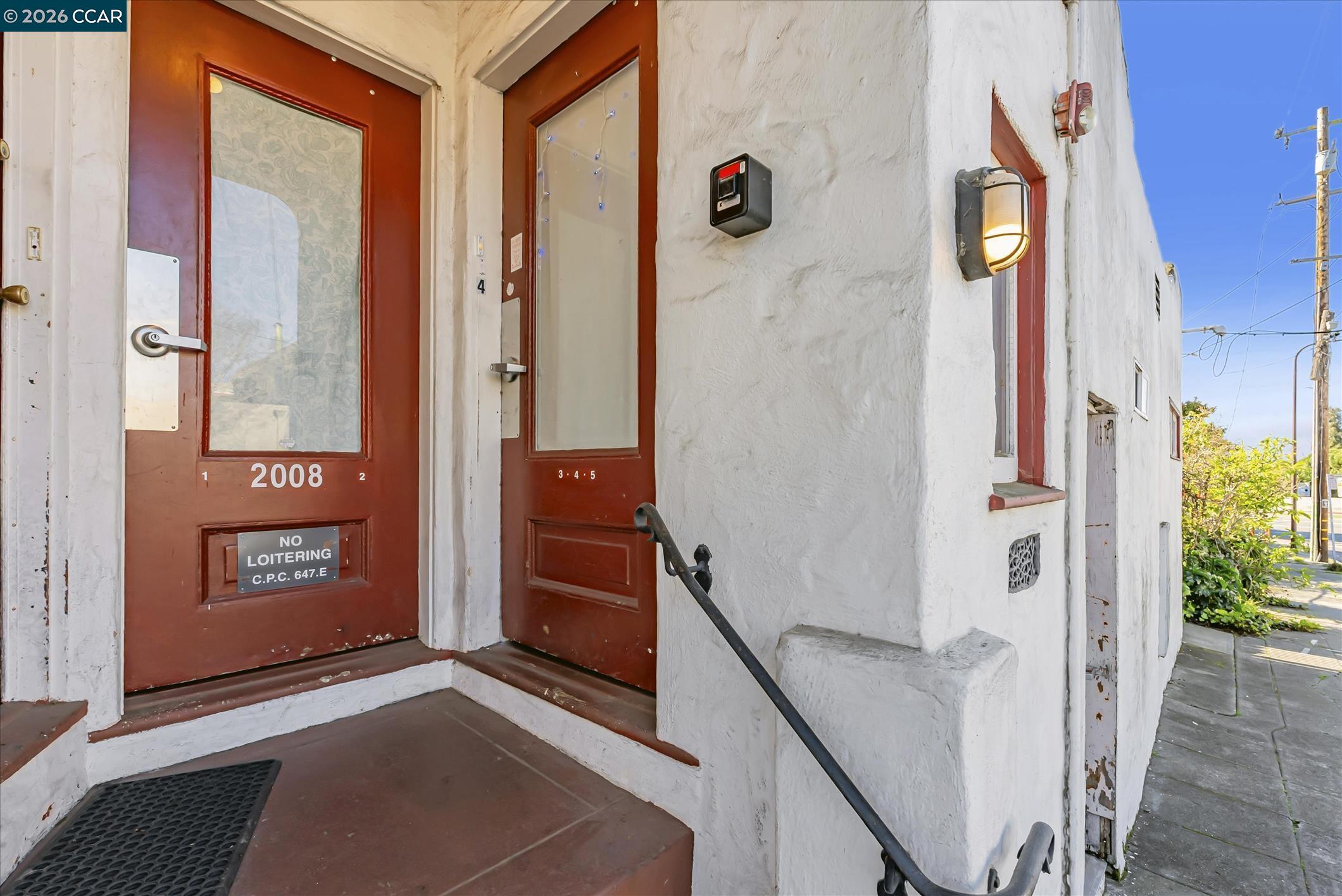 Detail Gallery Image 2 of 16 For Emerson St, Berkeley,  CA 94703 - 1 Beds | 1 Baths