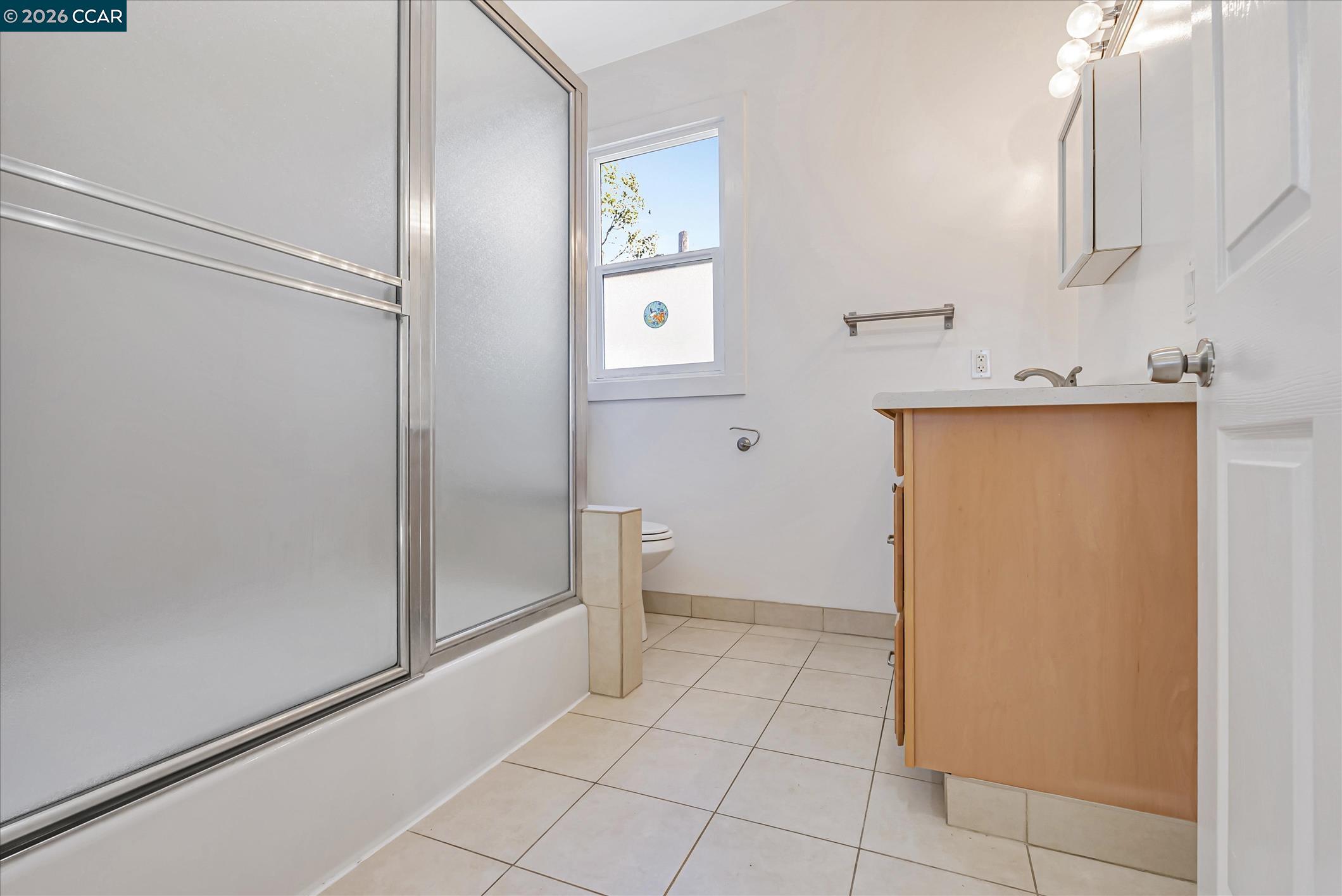 Detail Gallery Image 14 of 16 For Emerson St, Berkeley,  CA 94703 - 1 Beds | 1 Baths