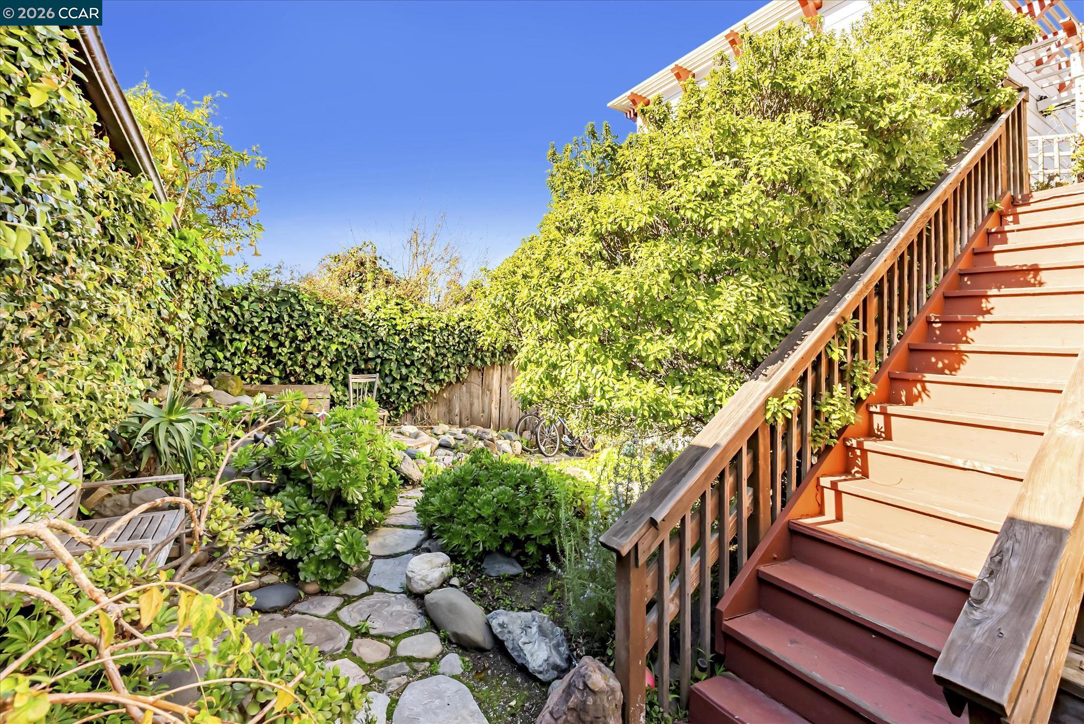 Detail Gallery Image 15 of 16 For Emerson St, Berkeley,  CA 94703 - 1 Beds | 1 Baths