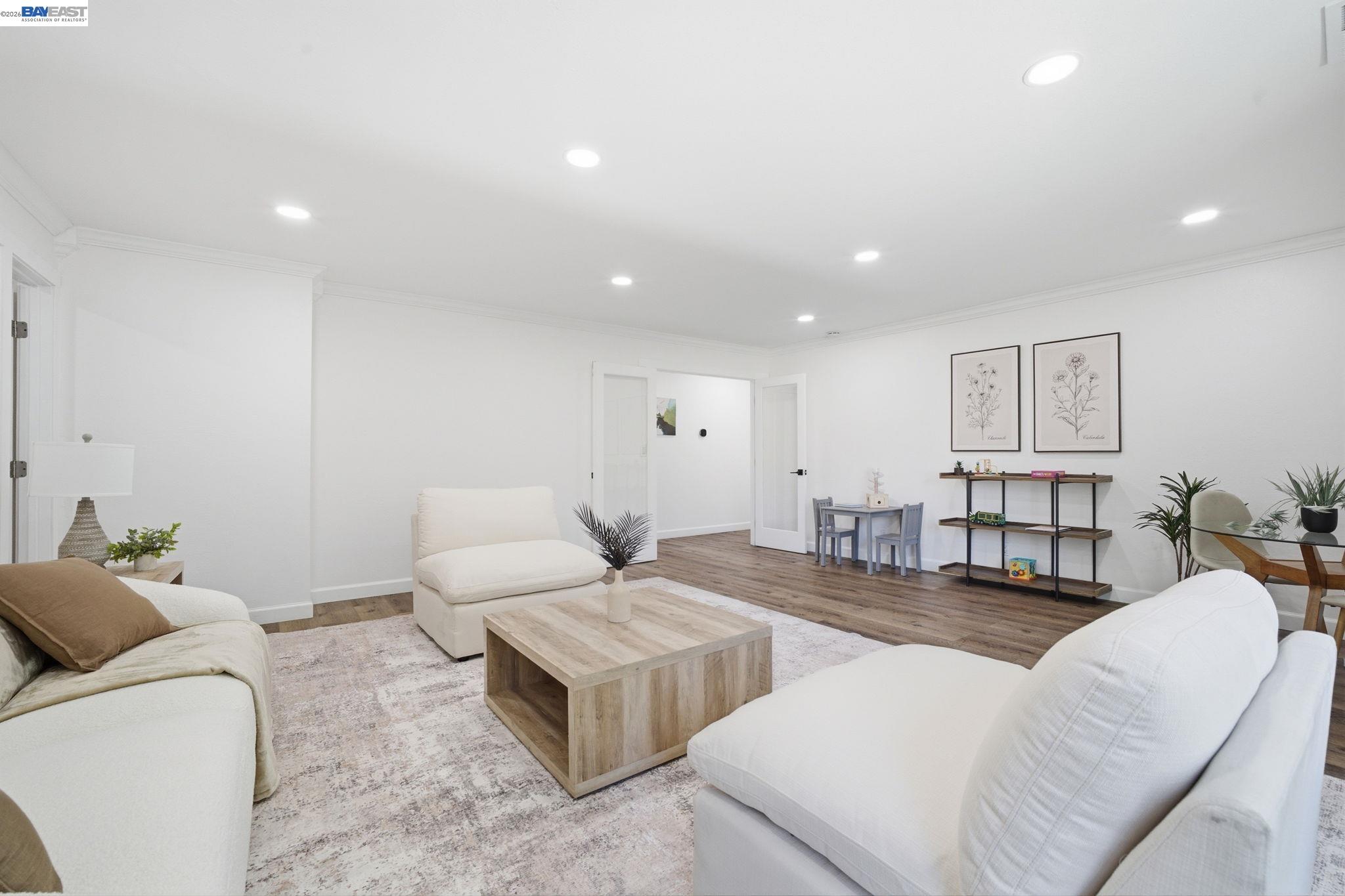 Detail Gallery Image 16 of 27 For 2901 Glen Heather Dr, San Jose,  CA 95133 - 7 Beds | 4 Baths