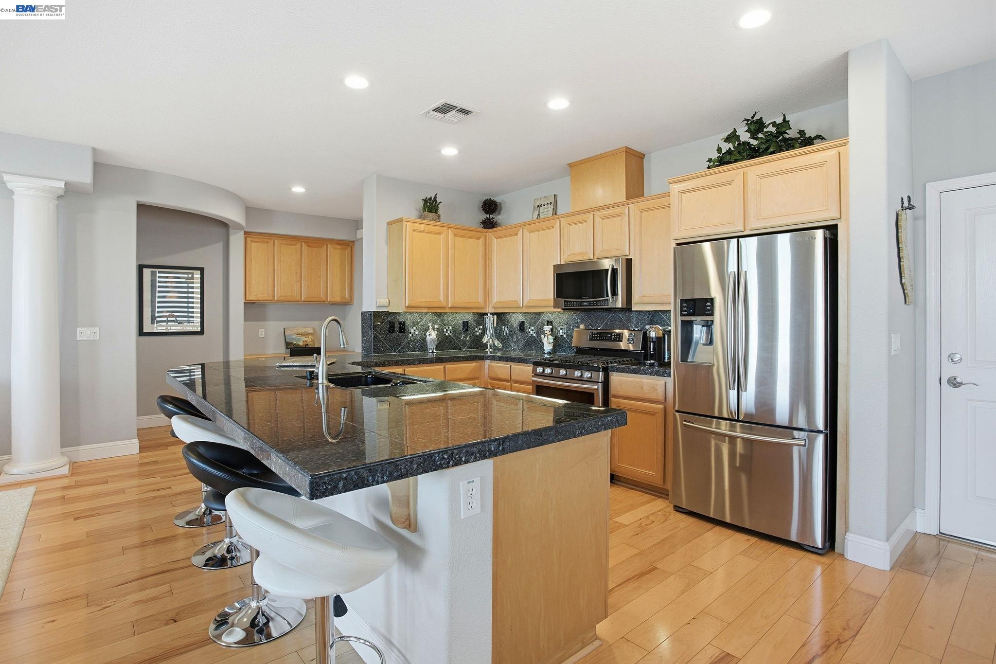 Detail Gallery Image 11 of 44 For 1048 Diamante, Rio Vista,  CA 94571 - 2 Beds | 2 Baths