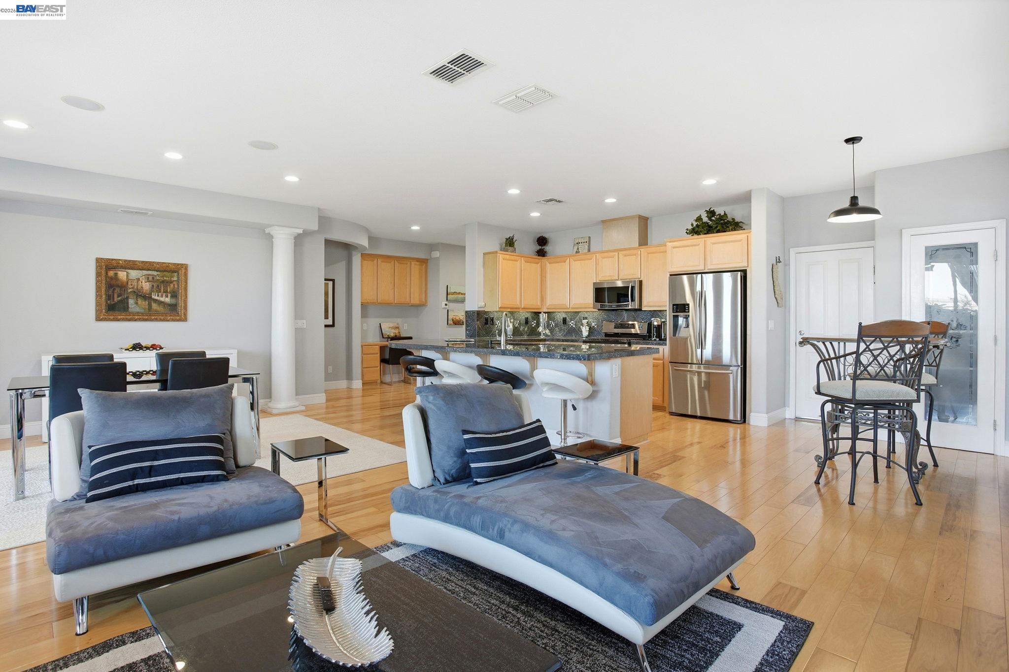 Detail Gallery Image 8 of 44 For 1048 Diamante, Rio Vista,  CA 94571 - 2 Beds | 2 Baths