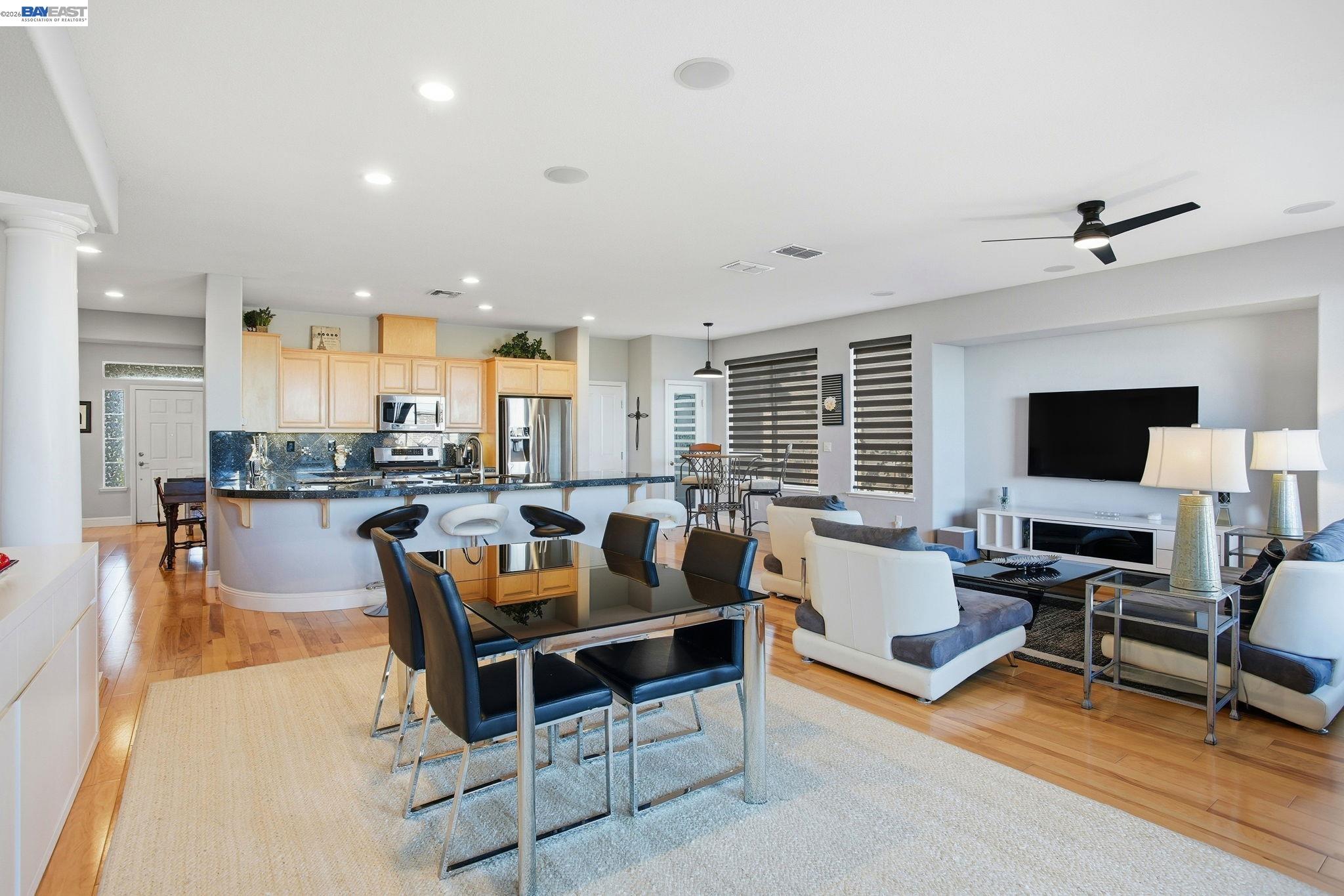 Detail Gallery Image 10 of 44 For 1048 Diamante, Rio Vista,  CA 94571 - 2 Beds | 2 Baths