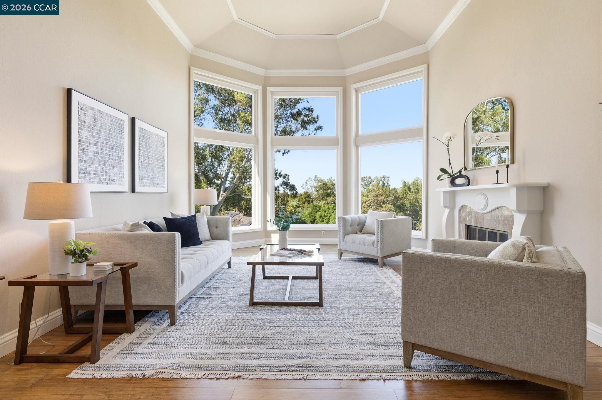 Detail Gallery Image 3 of 50 For 725 Castle Rock Rd, Walnut Creek,  CA 94598 - 5 Beds | 3/1 Baths