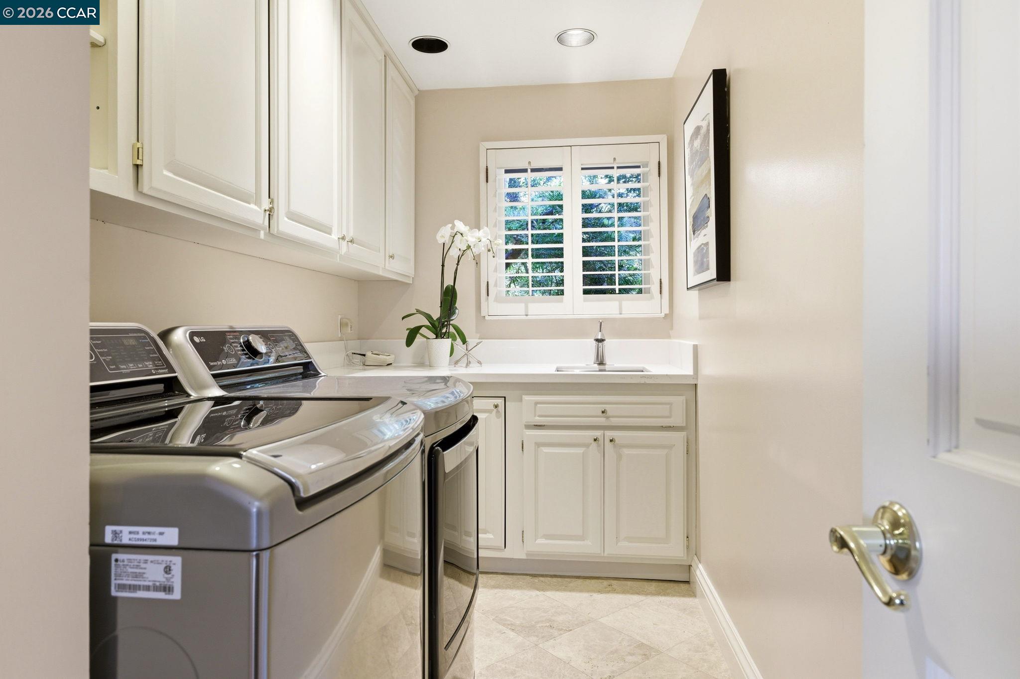 Detail Gallery Image 28 of 50 For 725 Castle Rock Rd, Walnut Creek,  CA 94598 - 5 Beds | 3/1 Baths