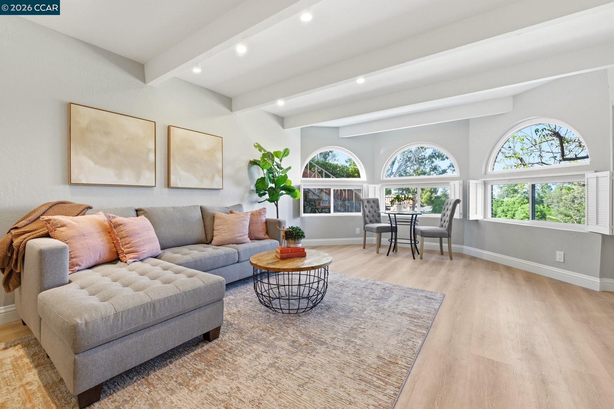 Detail Gallery Image 32 of 50 For 725 Castle Rock Rd, Walnut Creek,  CA 94598 - 5 Beds | 3/1 Baths