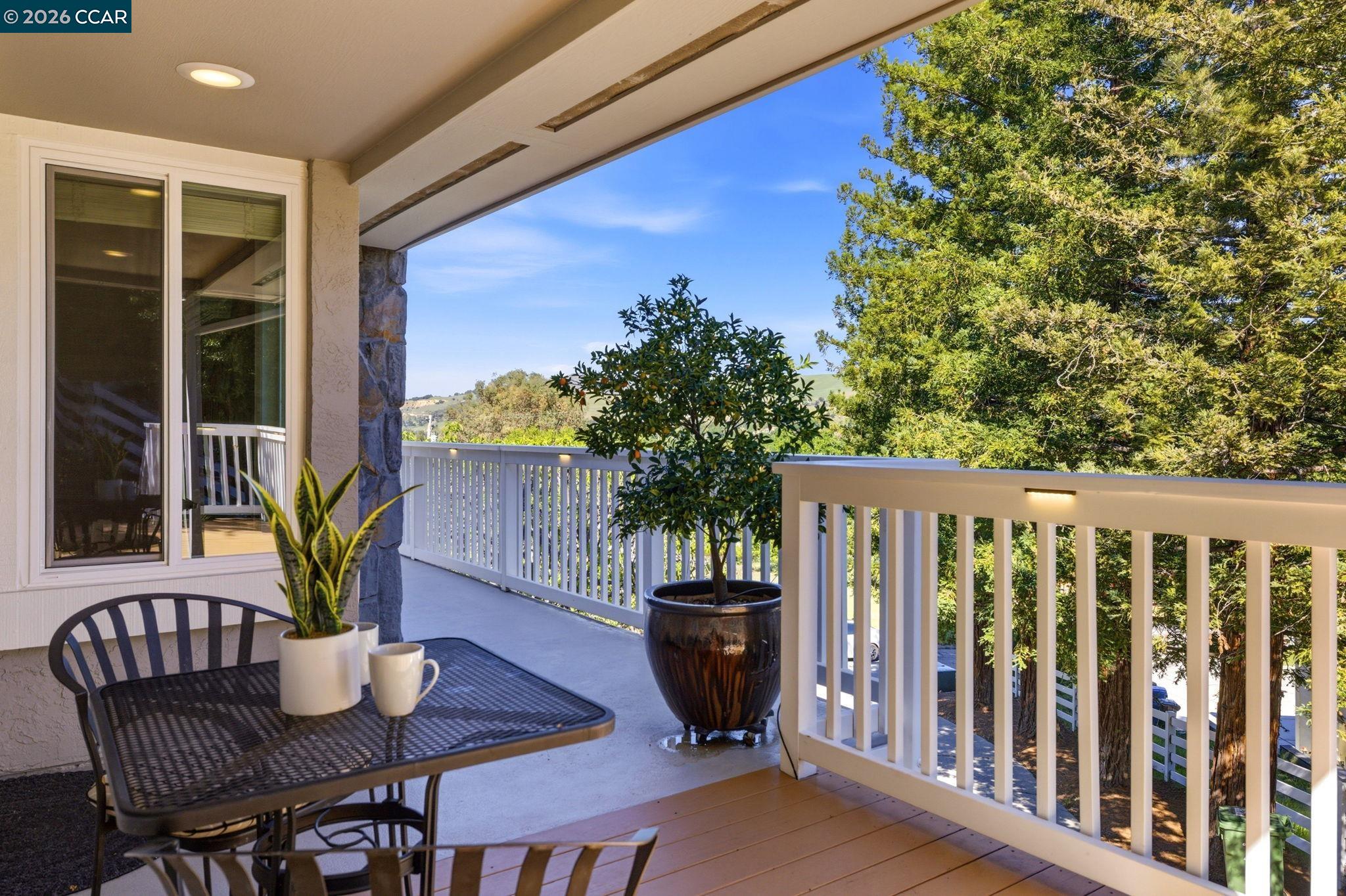 Detail Gallery Image 36 of 50 For 725 Castle Rock Rd, Walnut Creek,  CA 94598 - 5 Beds | 3/1 Baths