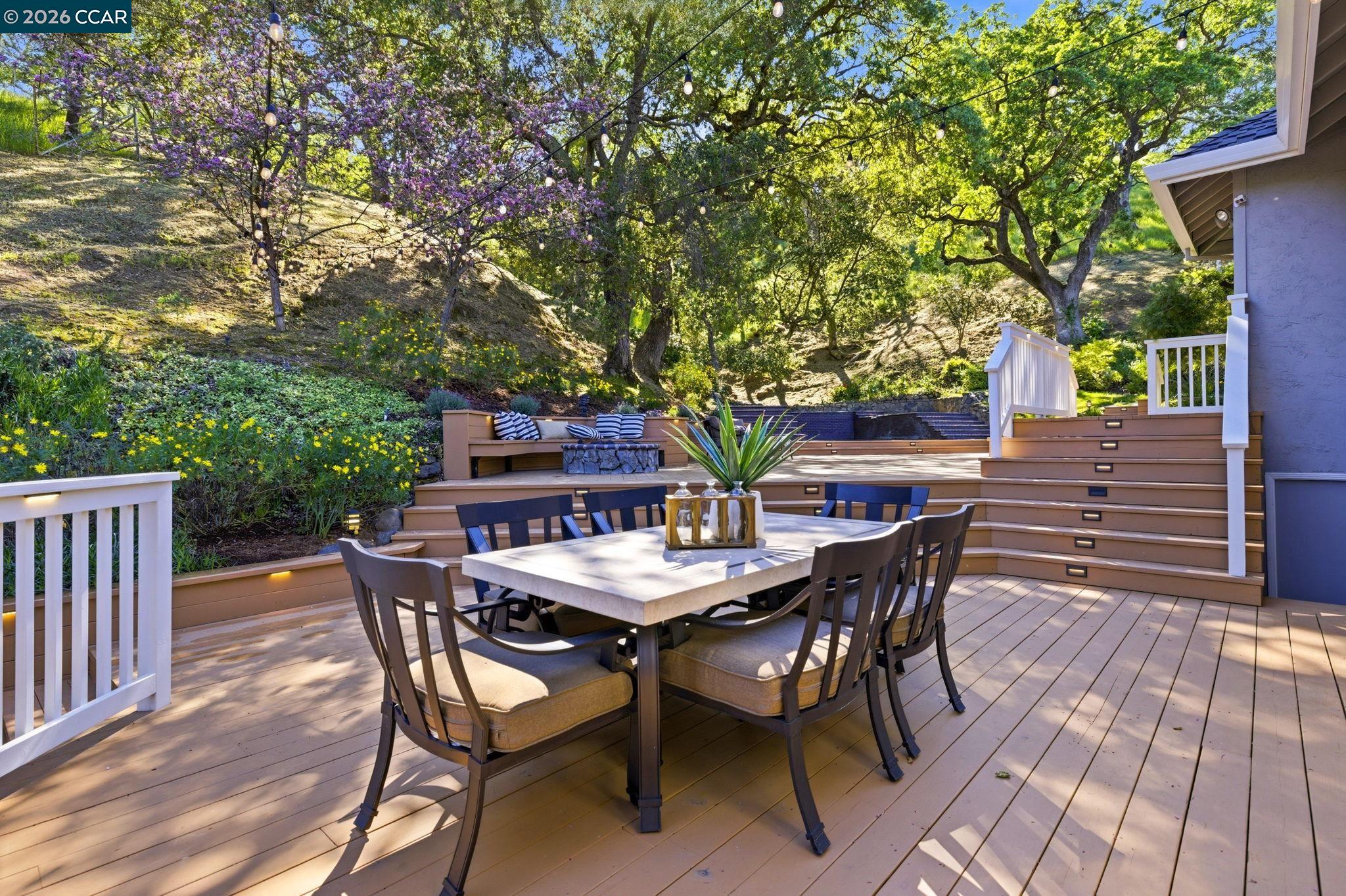 725 Castle Rock Rd, Walnut Creek, CA, 94598