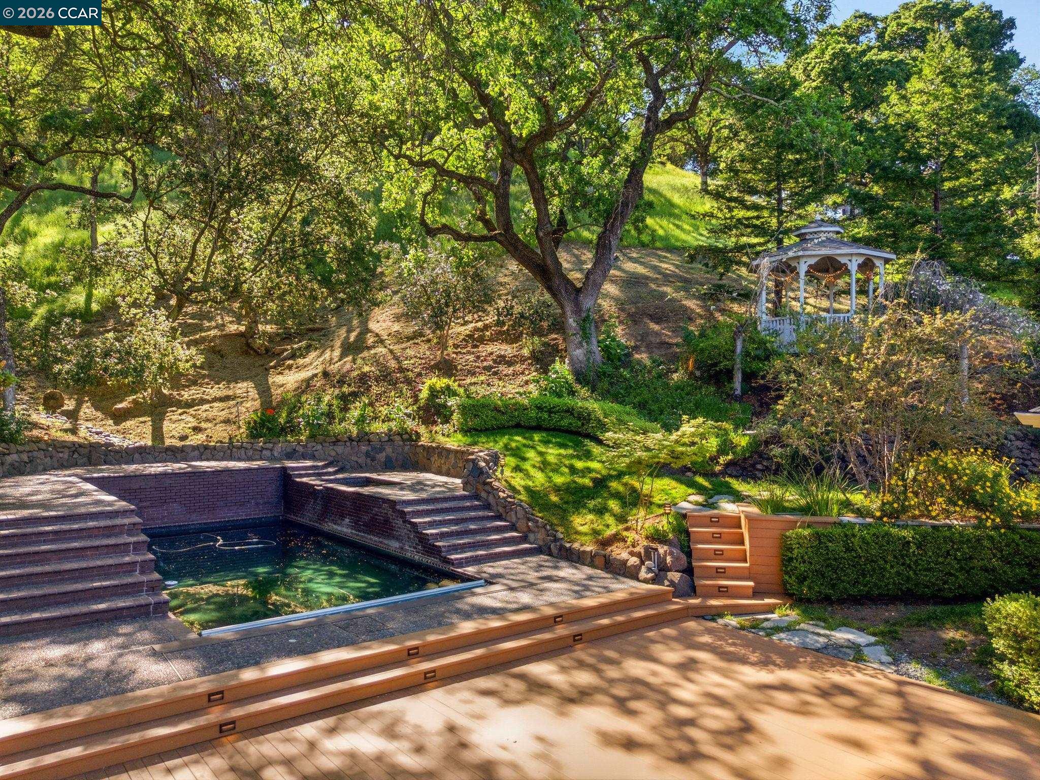 Detail Gallery Image 39 of 50 For 725 Castle Rock Rd, Walnut Creek,  CA 94598 - 5 Beds | 3/1 Baths