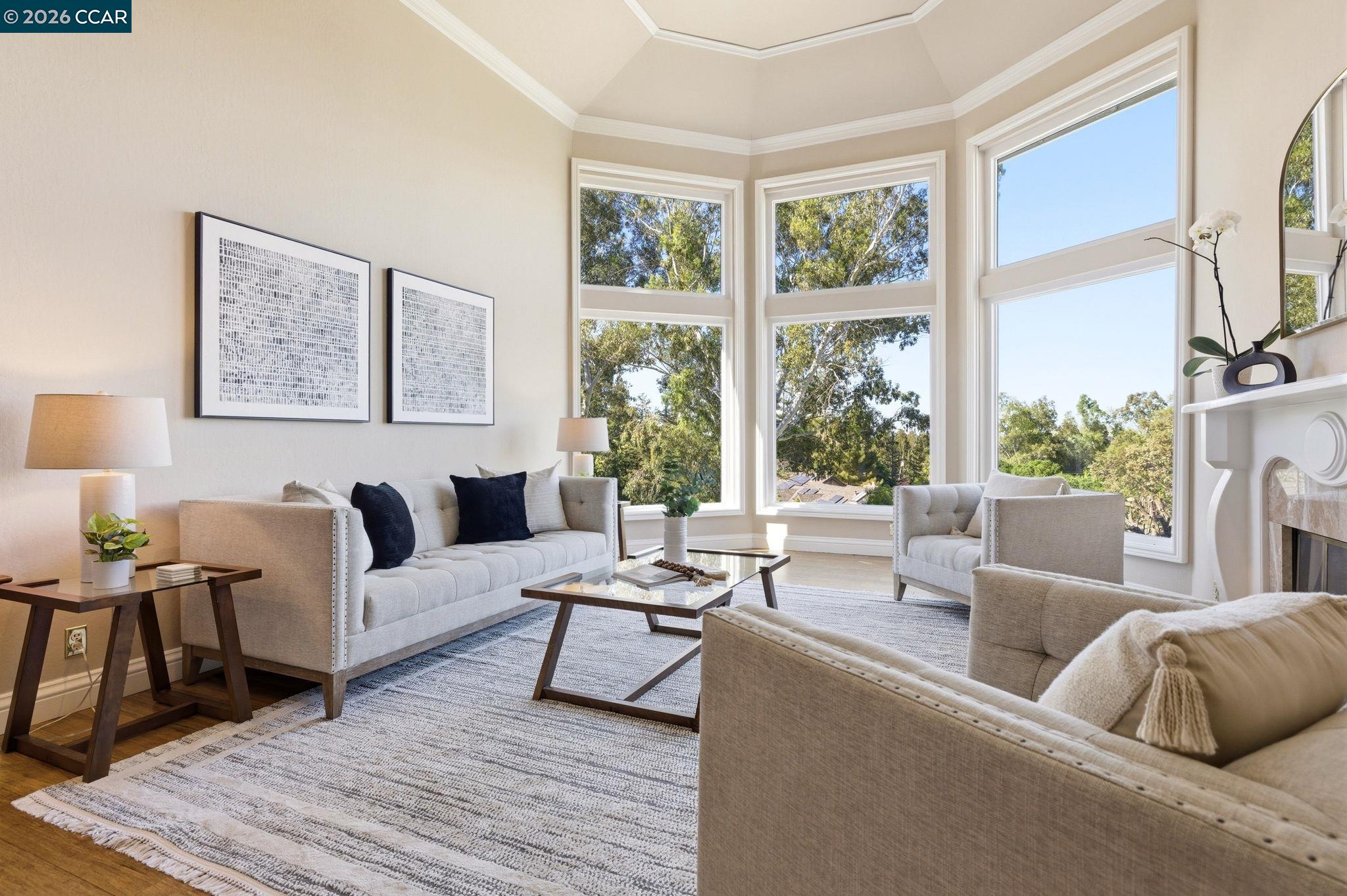 Detail Gallery Image 5 of 50 For 725 Castle Rock Rd, Walnut Creek,  CA 94598 - 5 Beds | 3/1 Baths