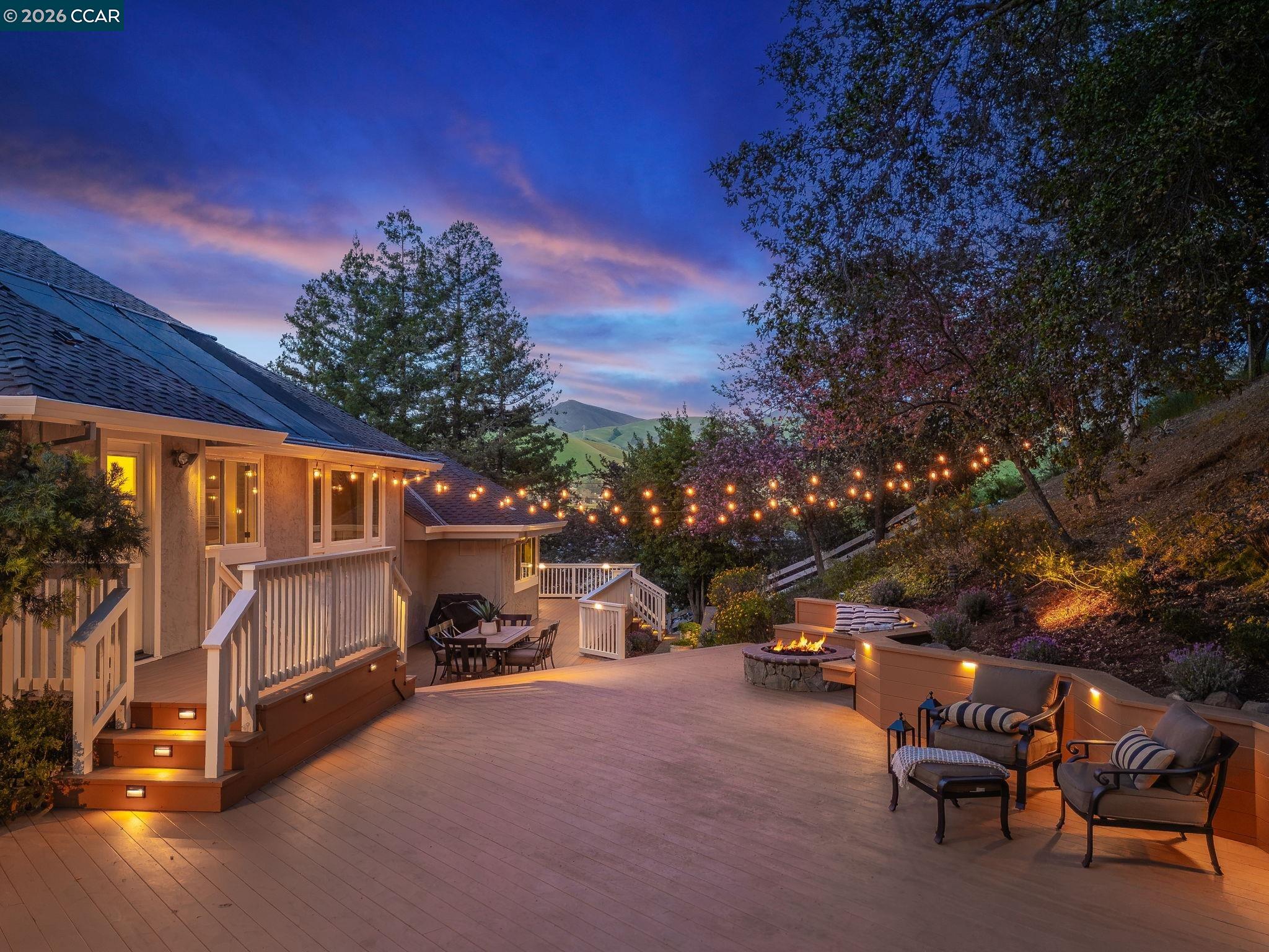 Detail Gallery Image 41 of 50 For 725 Castle Rock Rd, Walnut Creek,  CA 94598 - 5 Beds | 3/1 Baths