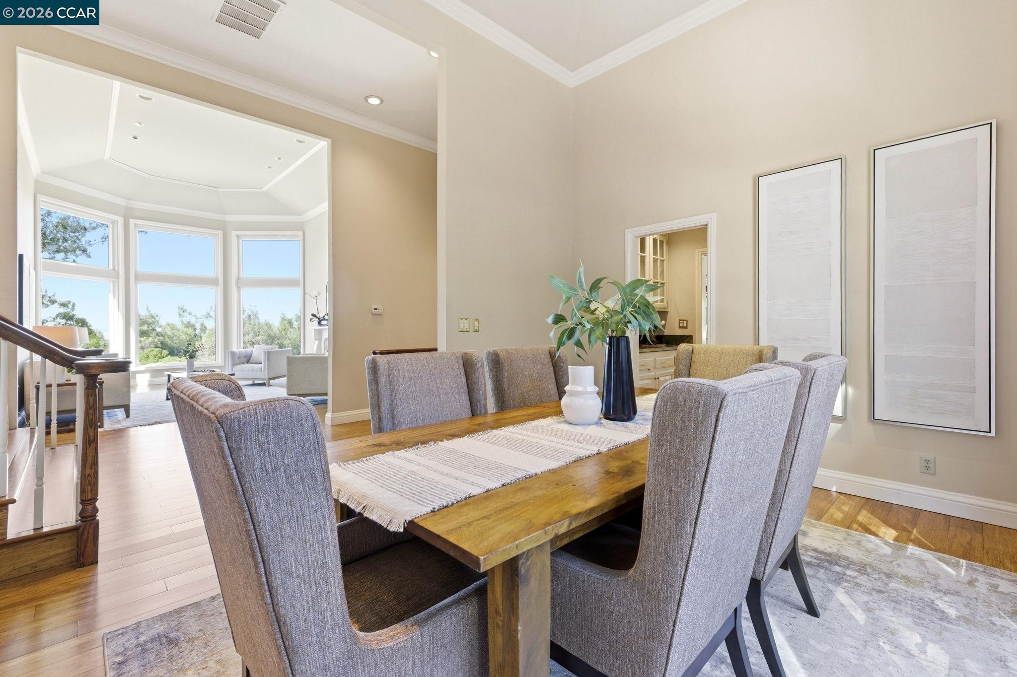 Detail Gallery Image 7 of 50 For 725 Castle Rock Rd, Walnut Creek,  CA 94598 - 5 Beds | 3/1 Baths