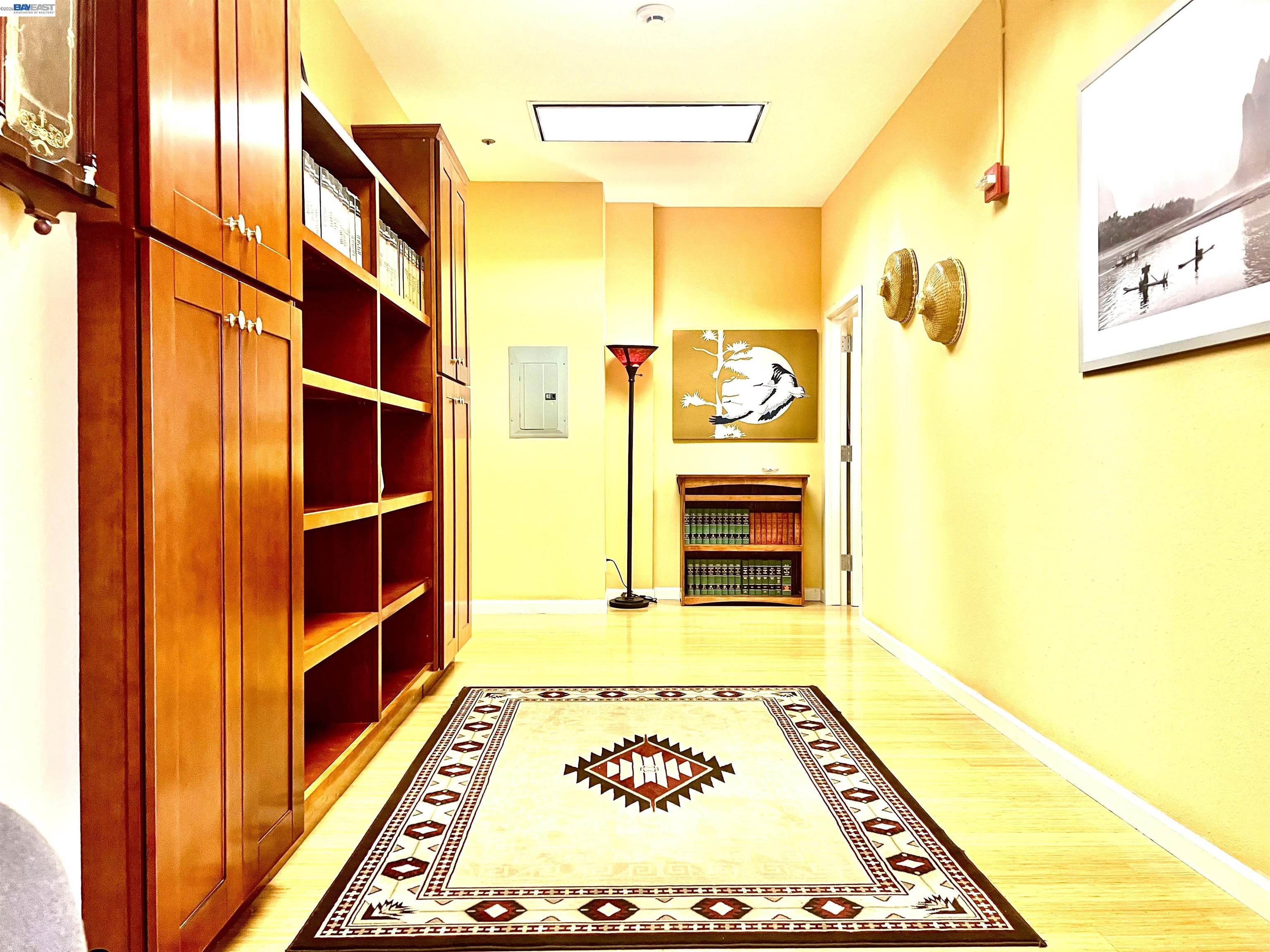 Detail Gallery Image 4 of 12 For , Oakland,  CA 94607 - – Beds | – Baths