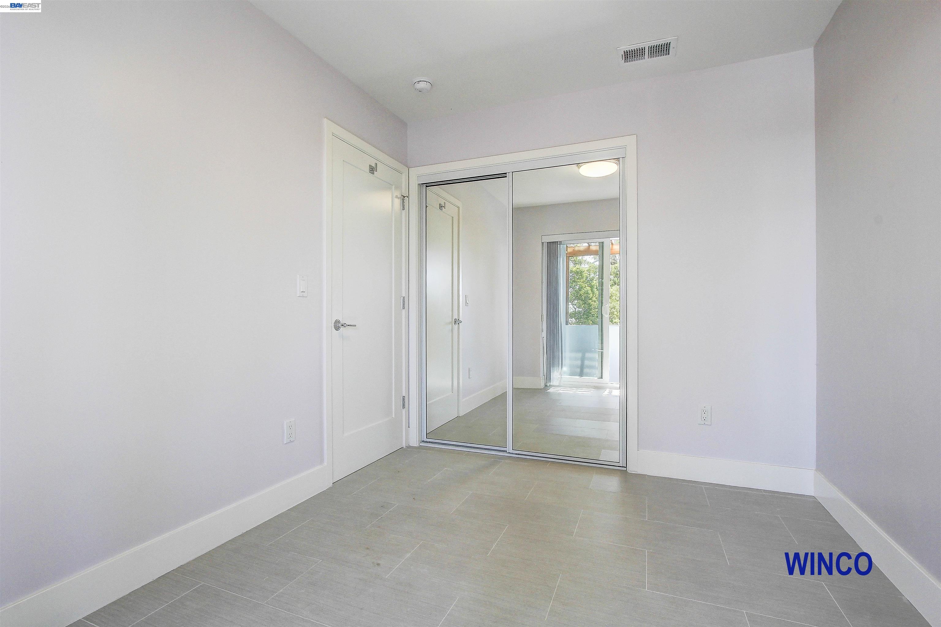 Detail Gallery Image 12 of 28 For 263 Ralston Street, San Francisco,  CA 94132 - 7 Beds | 3 Baths