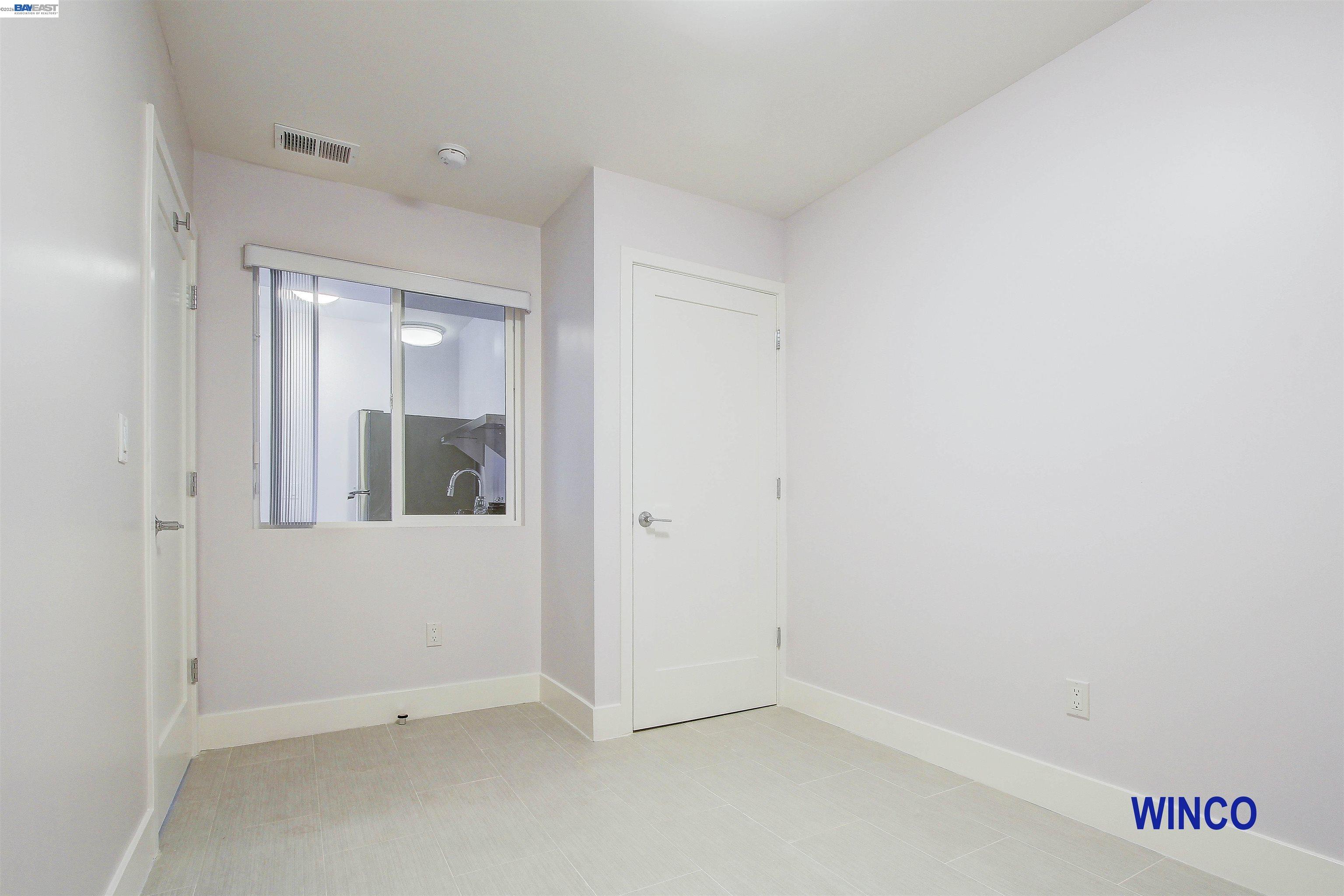 Detail Gallery Image 14 of 28 For 263 Ralston Street, San Francisco,  CA 94132 - 7 Beds | 3 Baths