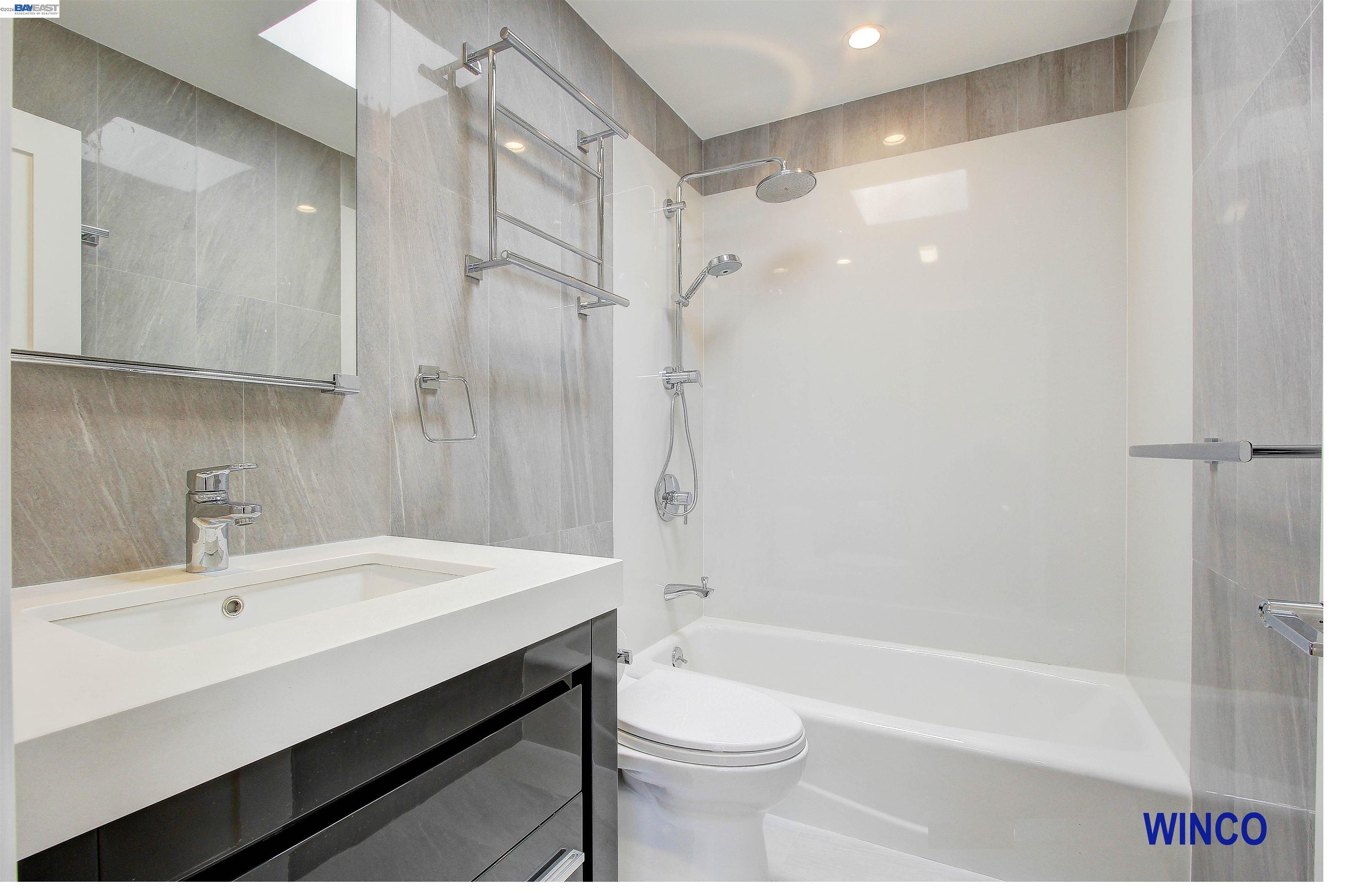 Detail Gallery Image 9 of 28 For 263 Ralston Street, San Francisco,  CA 94132 - 7 Beds | 3 Baths