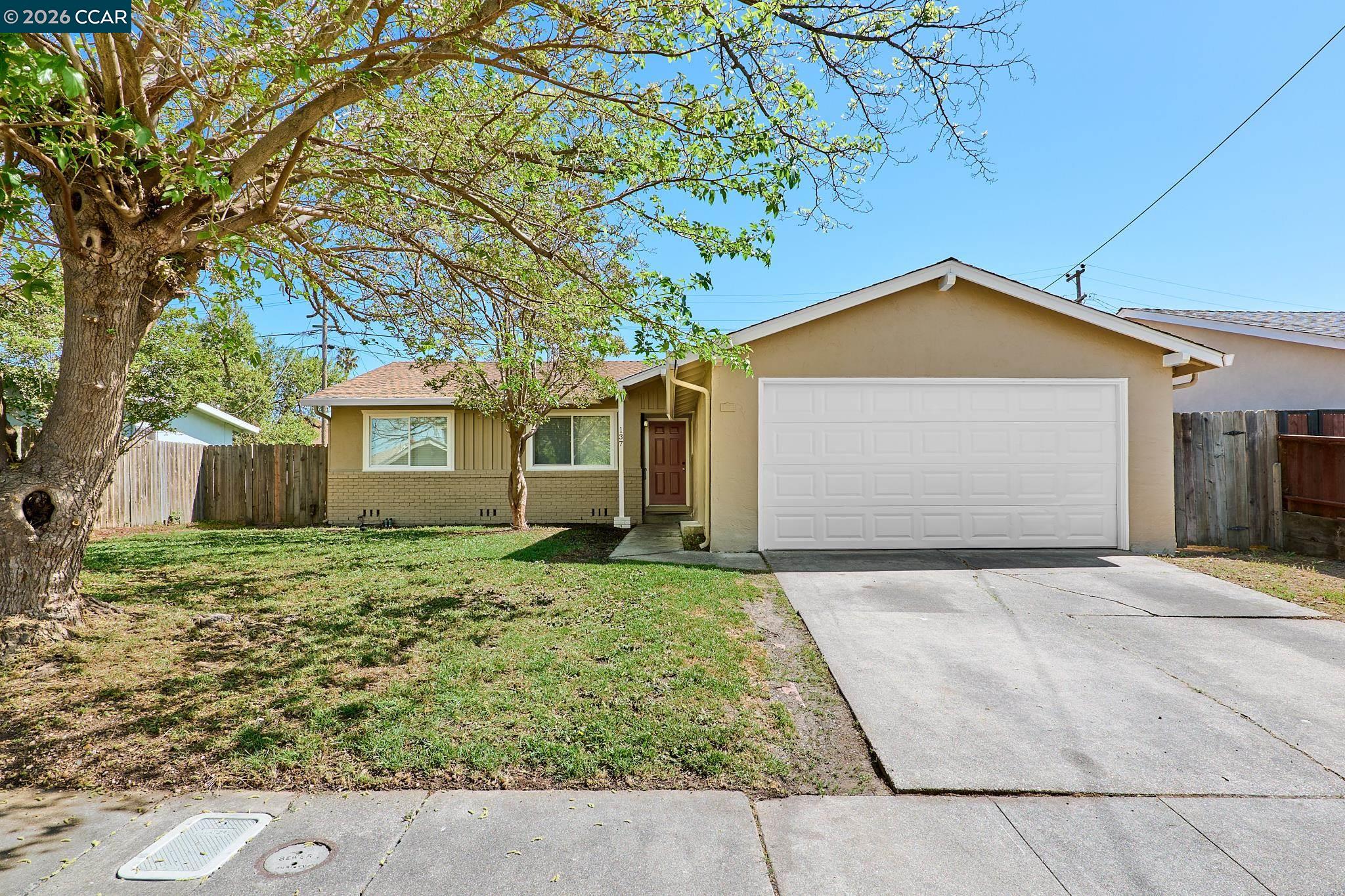 Front Image Thumbnail for CC41128207