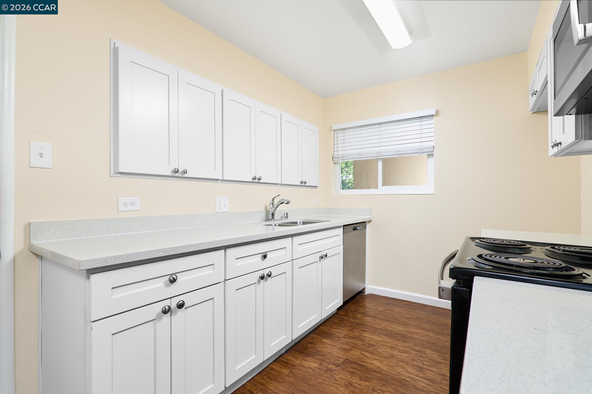 Detail Gallery Image 3 of 22 For 137 Hastings Ave, Vallejo,  CA 94589 - 4 Beds | 2 Baths