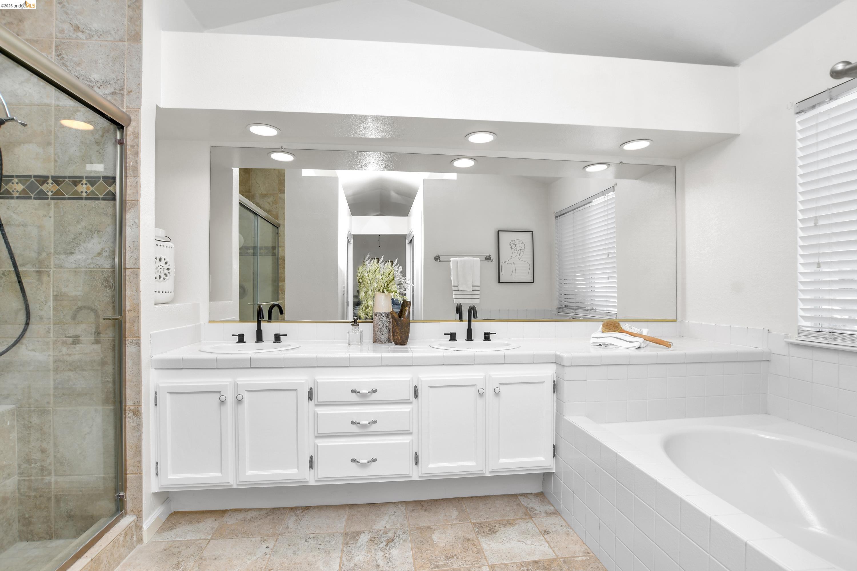 Detail Gallery Image 25 of 39 For 2459 Del Mar Ct, Discovery Bay,  CA 94505 - 3 Beds | 2/1 Baths