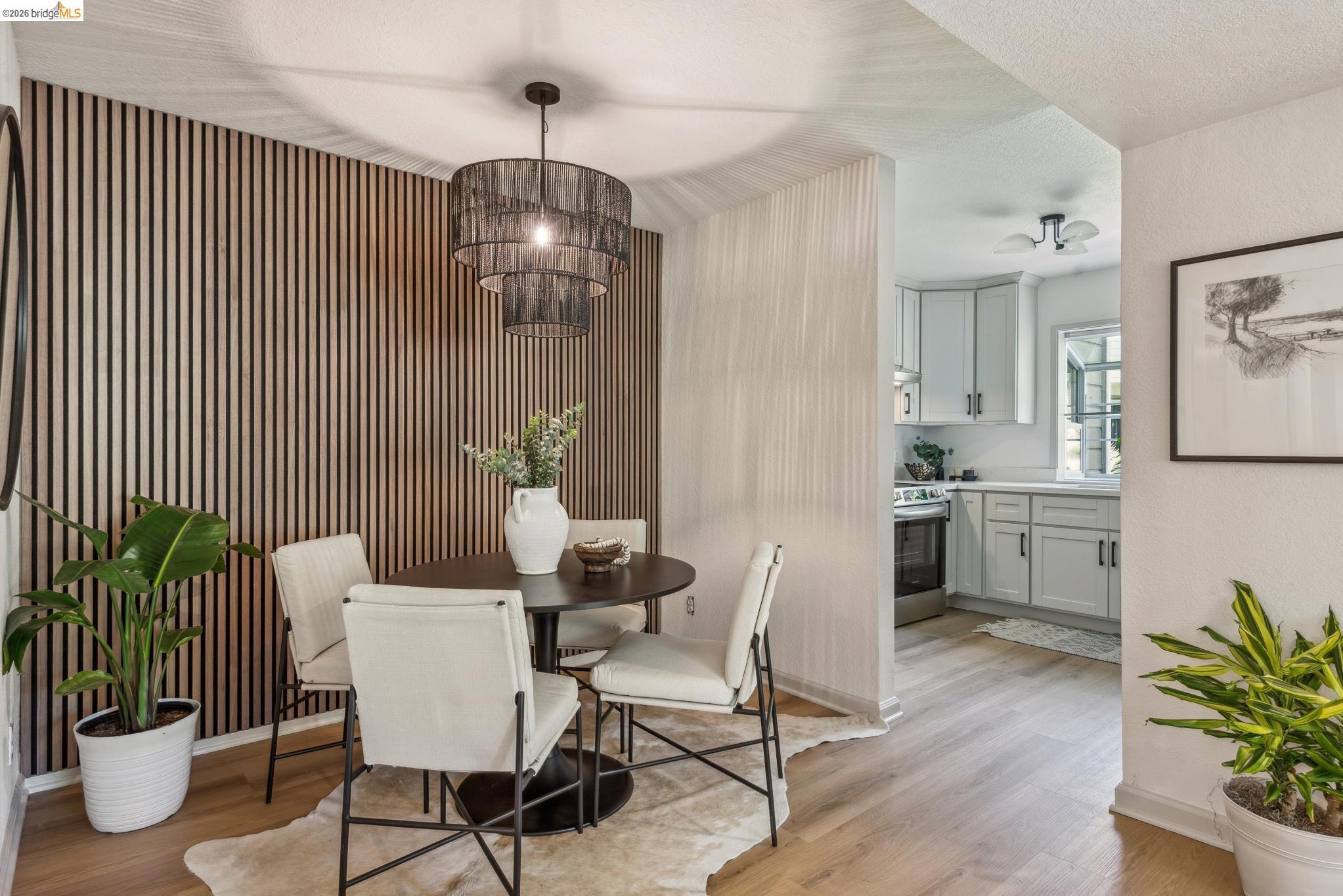 Photo #12: 41128211 Listing: Photo #12