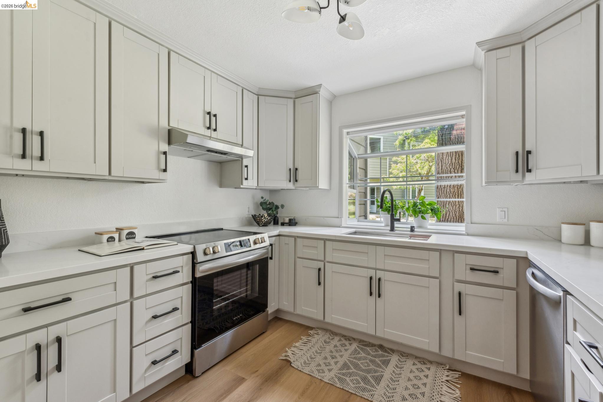 Photo #13: 41128211 Listing: Photo #13