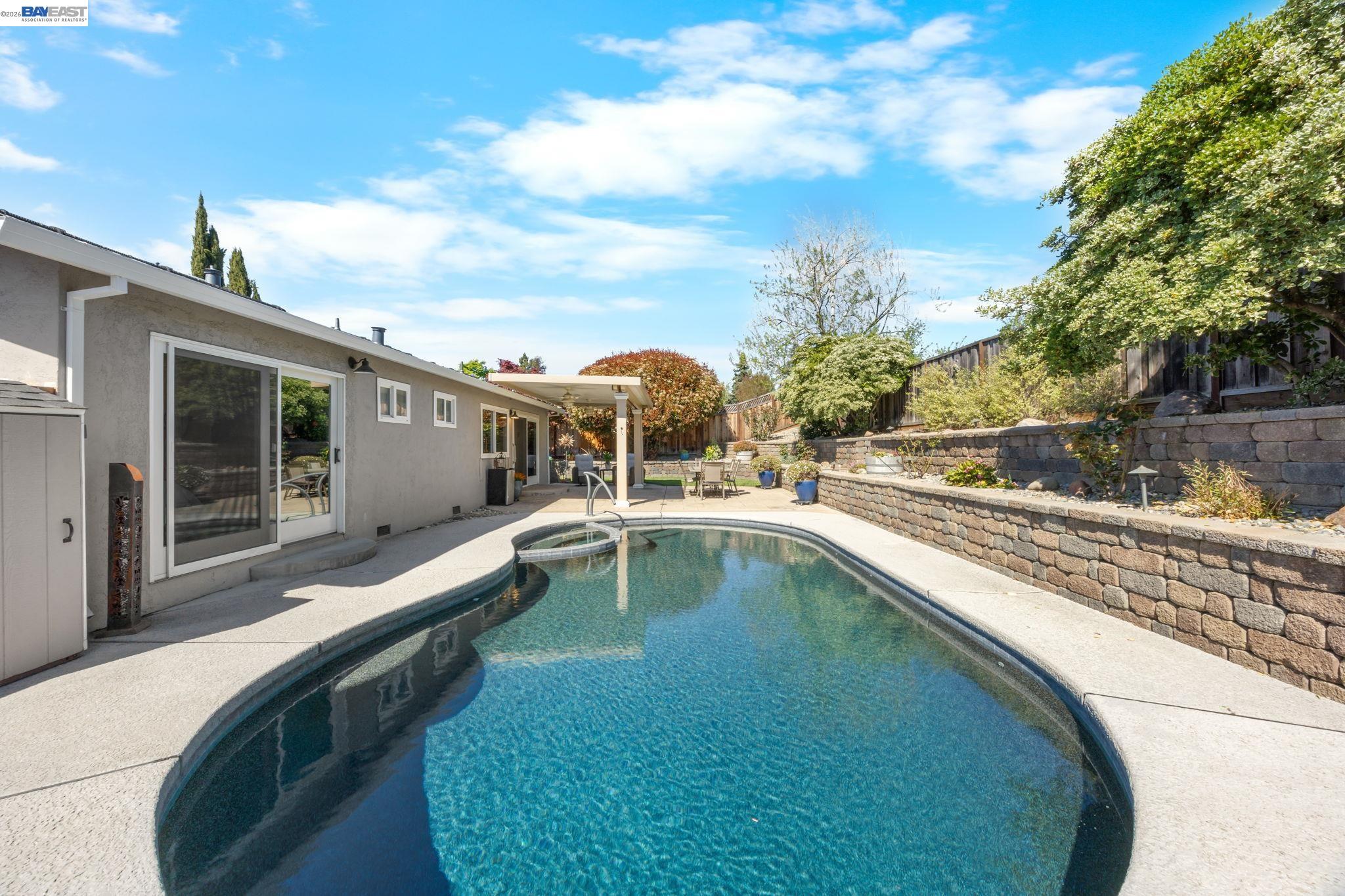 Detail Gallery Image 23 of 34 For 2557 Harewood Dr, Livermore,  CA 94551 - 3 Beds | 2 Baths