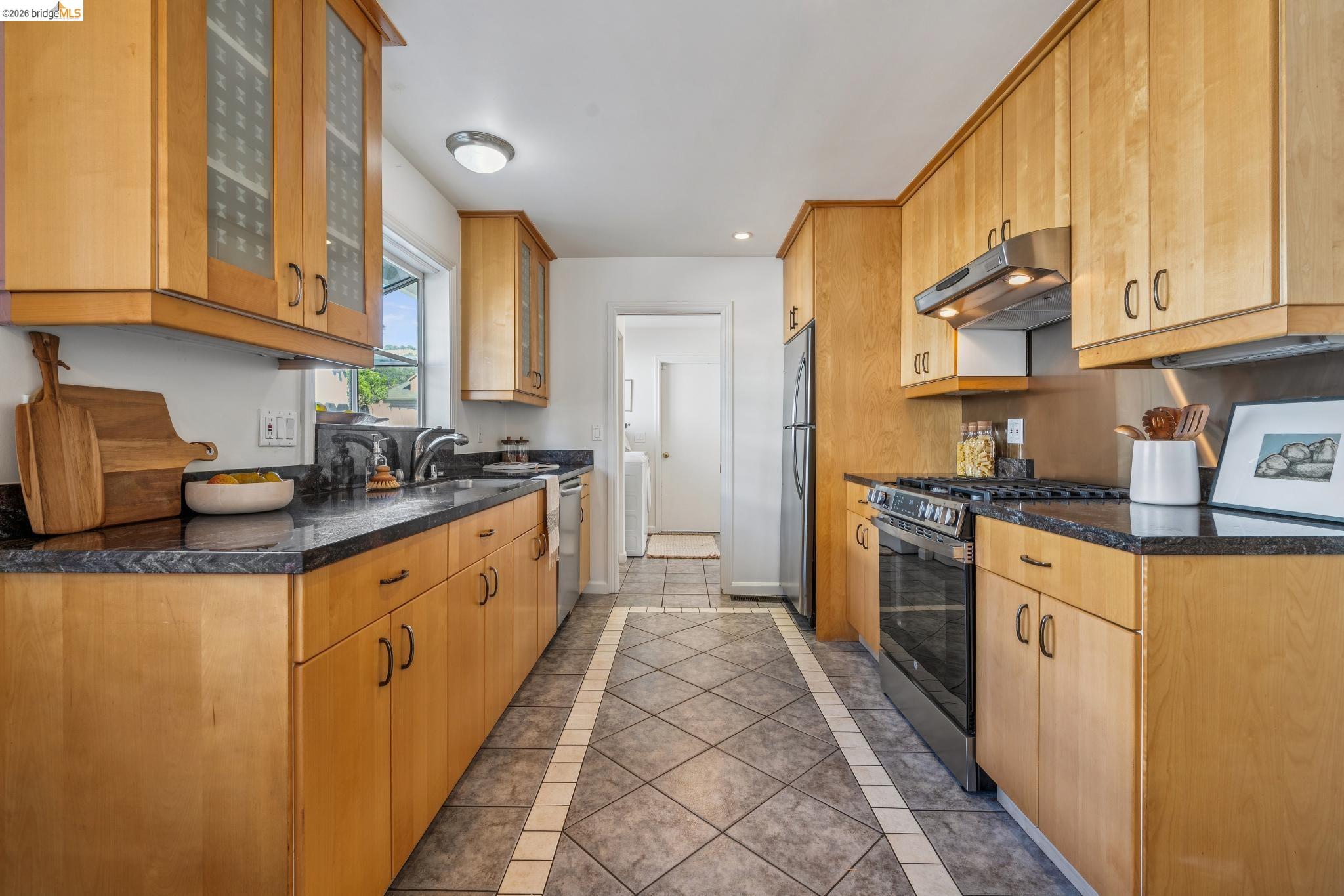 Detail Gallery Image 20 of 59 For 482 Lewis Ave, San Leandro,  CA 94577 - 3 Beds | 2 Baths