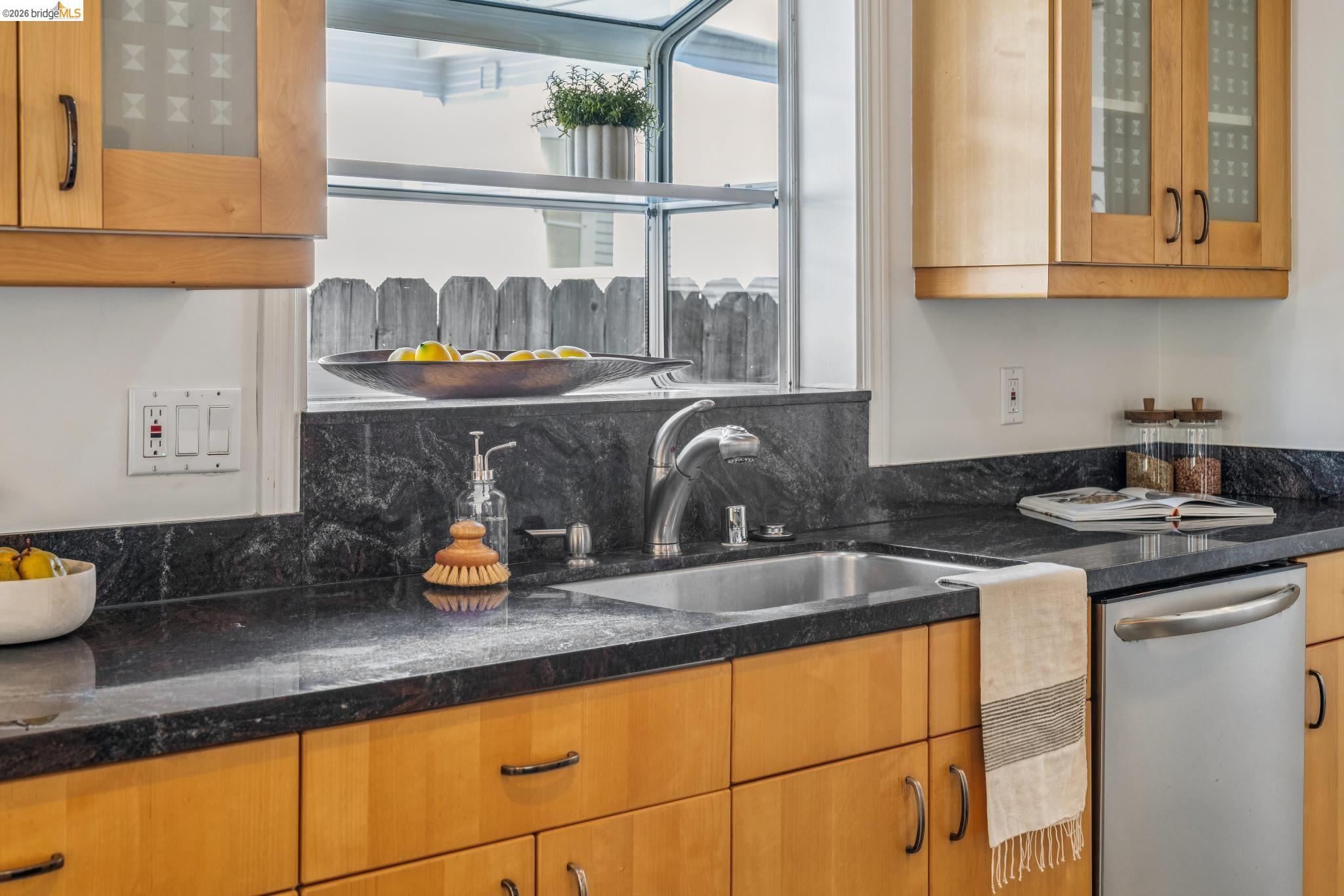 Detail Gallery Image 21 of 59 For 482 Lewis Ave, San Leandro,  CA 94577 - 3 Beds | 2 Baths