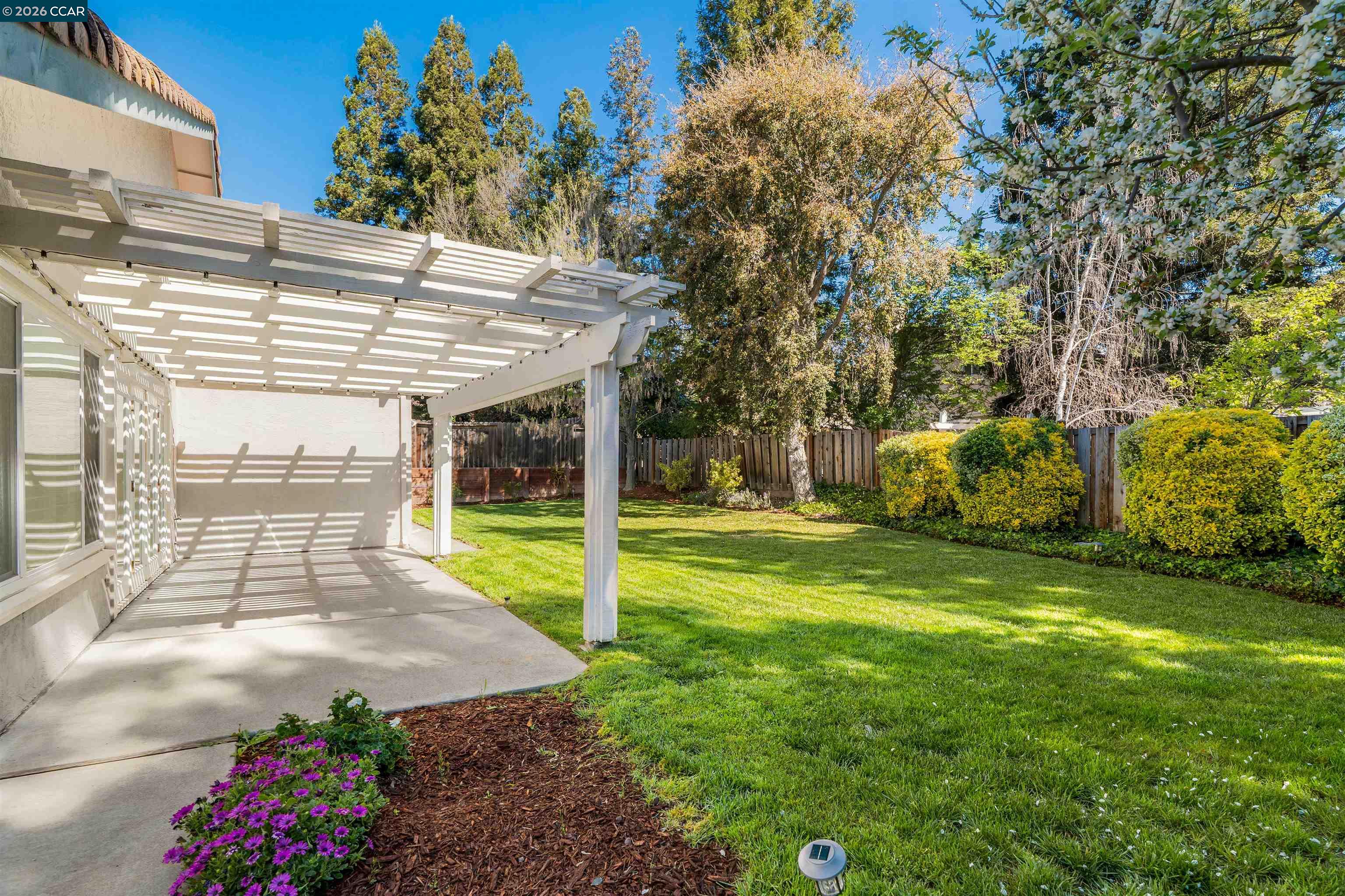 Detail Gallery Image 17 of 57 For 313 Deepcreek Ct, Danville,  CA 94506 - 4 Beds | 2 Baths