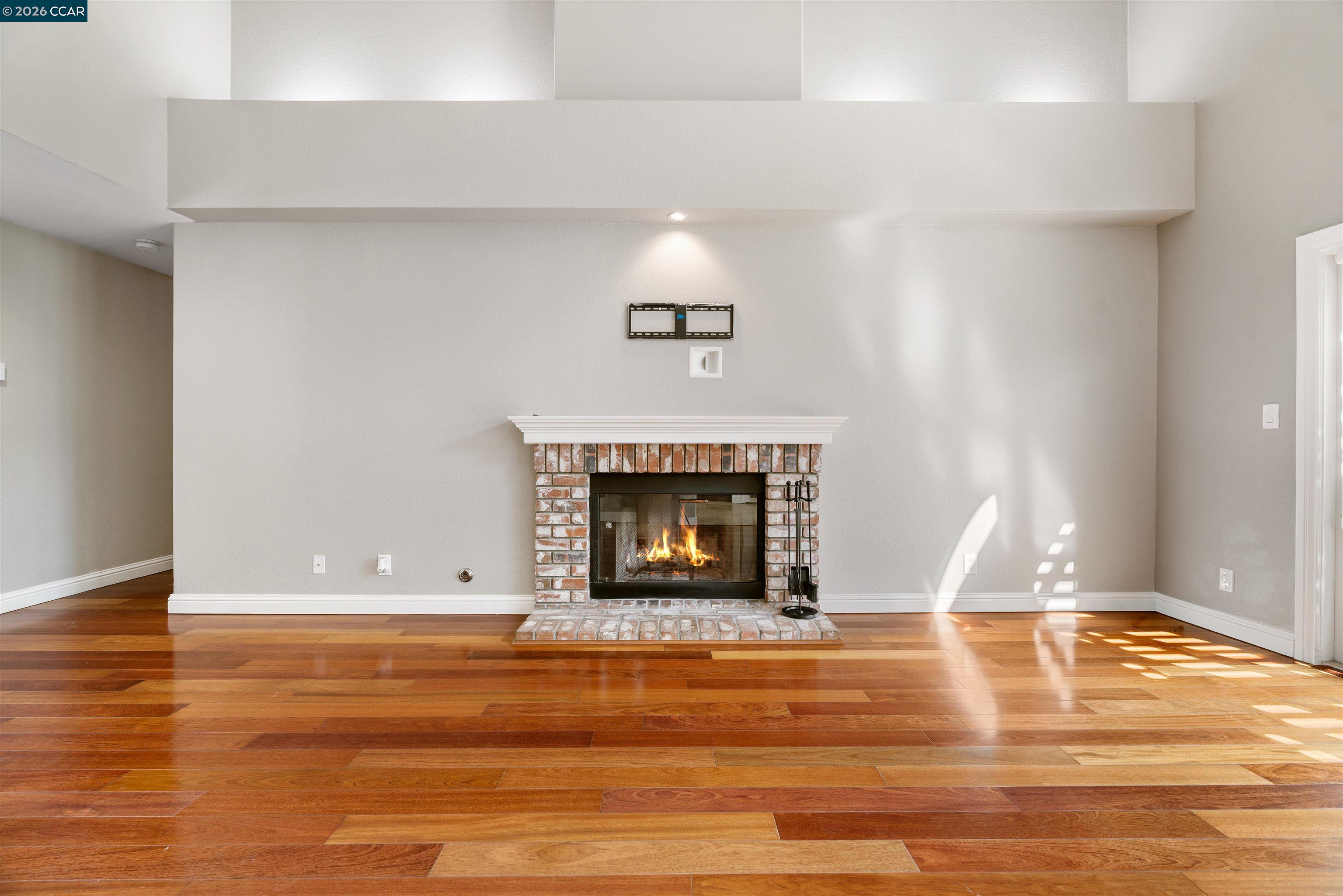 Detail Gallery Image 24 of 57 For 313 Deepcreek Ct, Danville,  CA 94506 - 4 Beds | 2 Baths