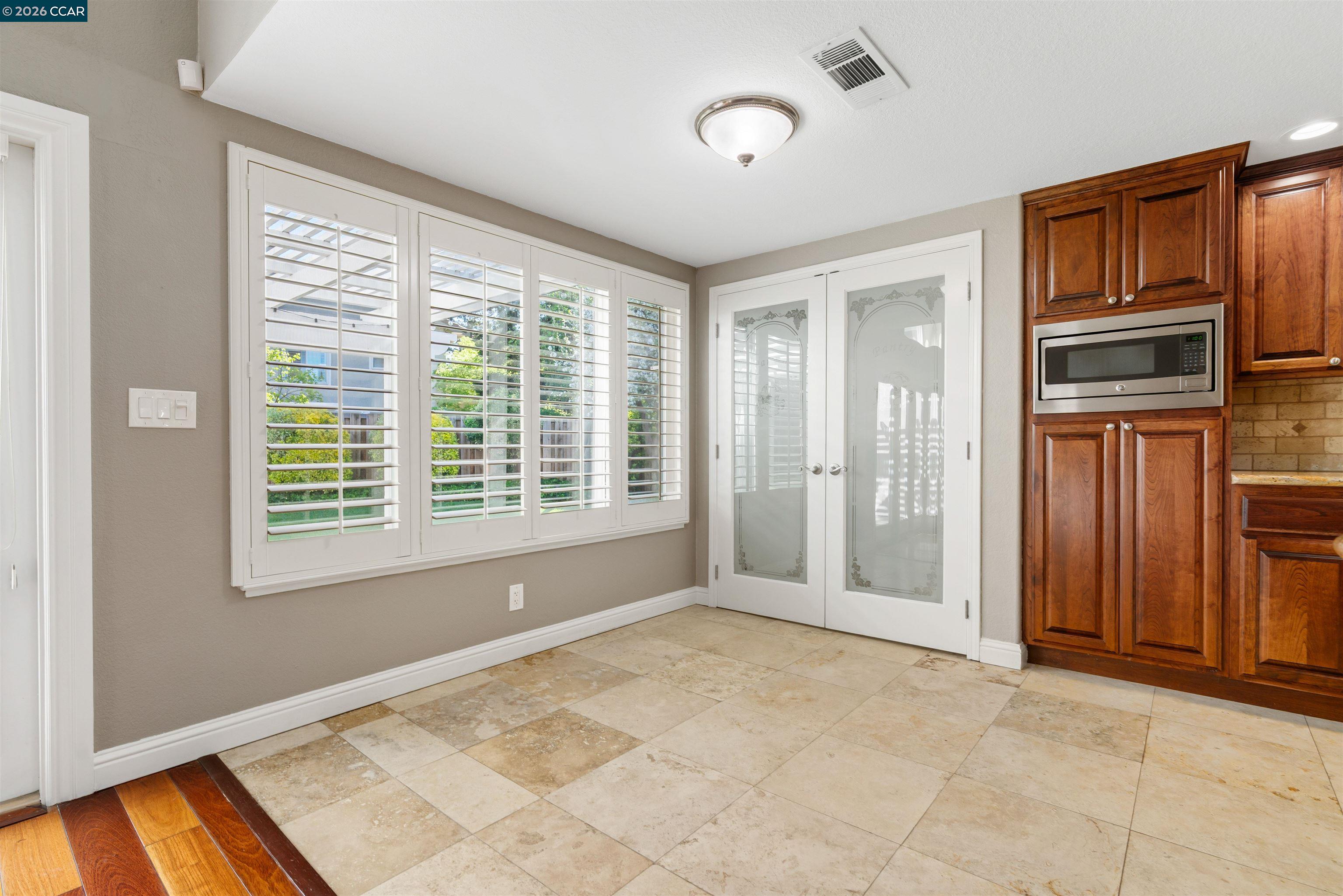 Detail Gallery Image 30 of 57 For 313 Deepcreek Ct, Danville,  CA 94506 - 4 Beds | 2 Baths