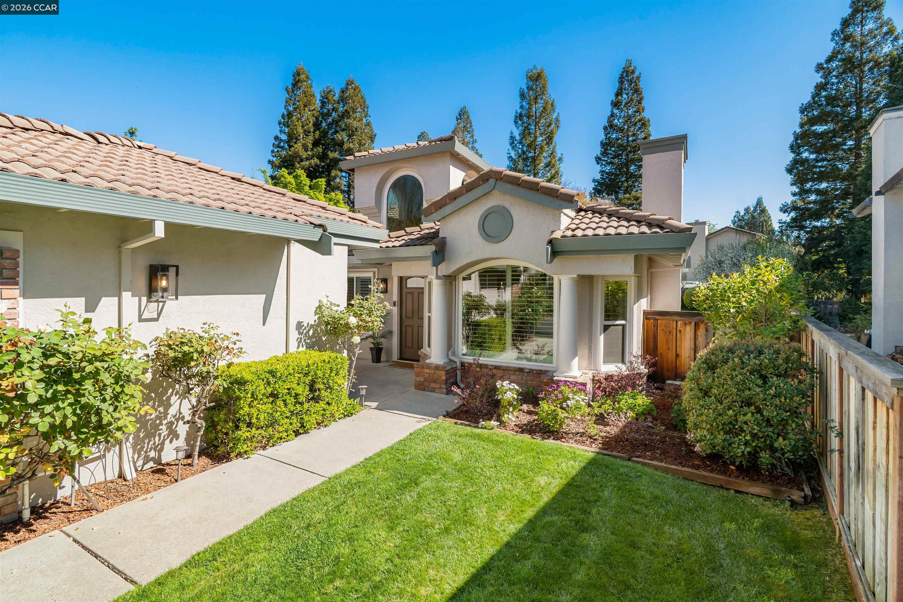 Detail Gallery Image 7 of 57 For 313 Deepcreek Ct, Danville,  CA 94506 - 4 Beds | 2 Baths