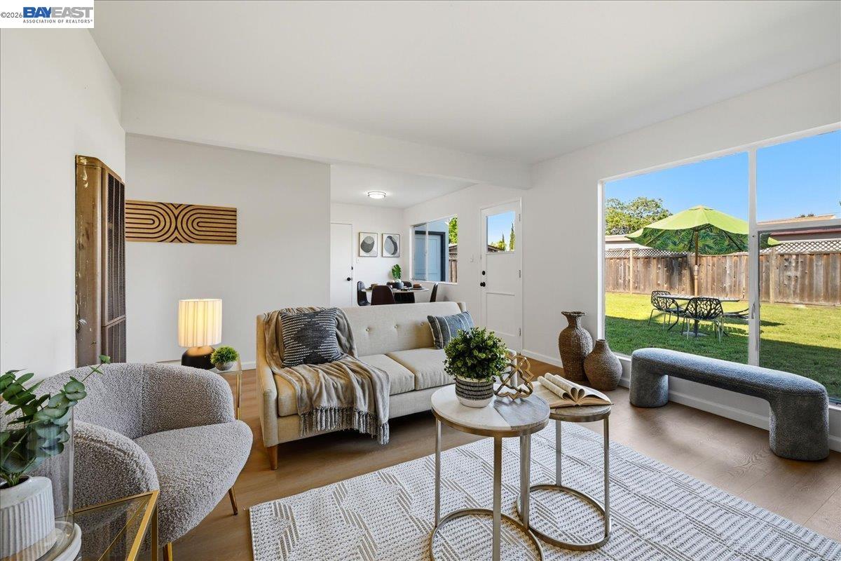 Detail Gallery Image 8 of 32 For 3719 Mission View Dr, Fremont,  CA 94538 - 3 Beds | 1 Baths