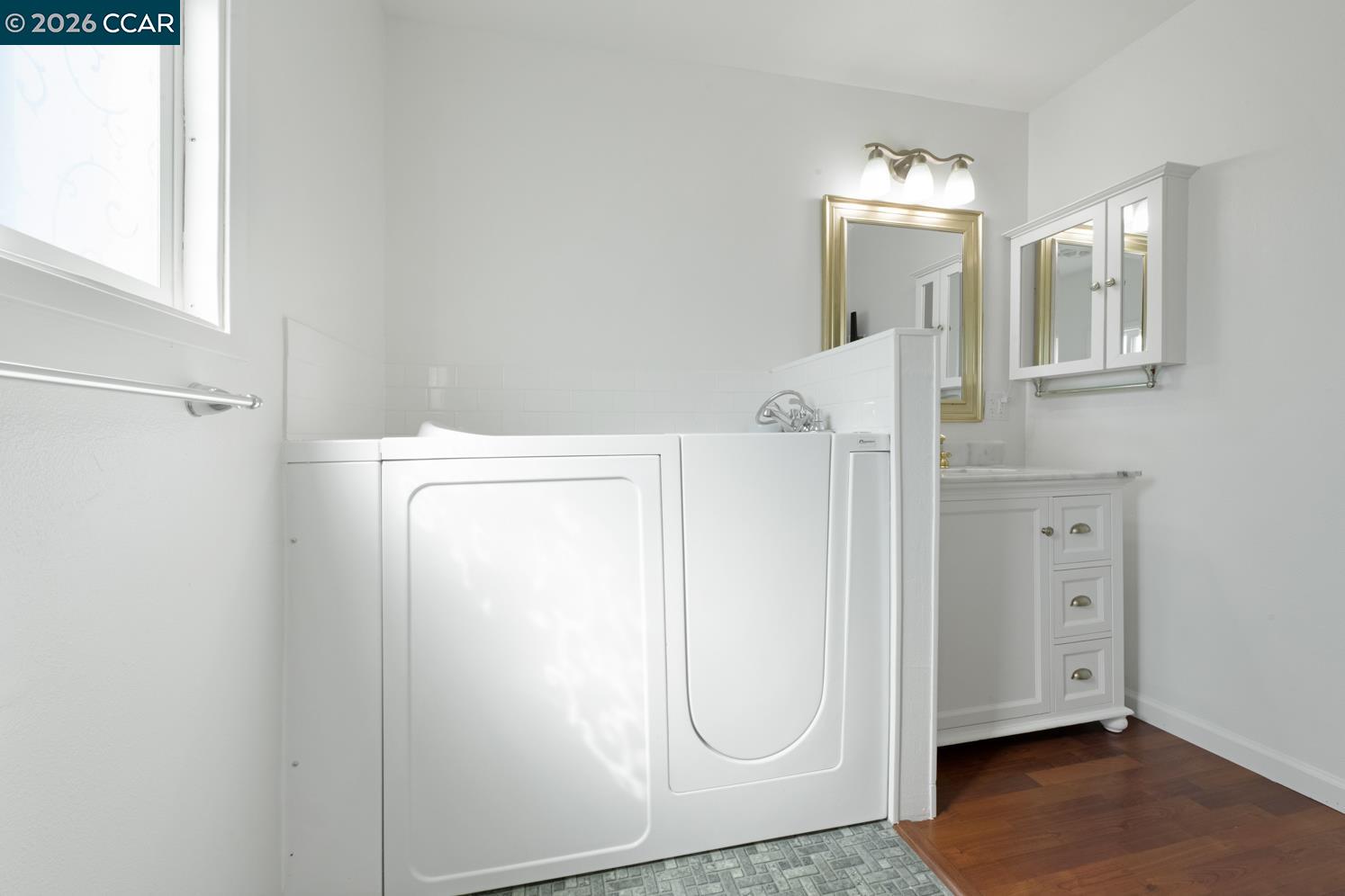 Detail Gallery Image 15 of 45 For 2159 Dalis Drive #106,  Concord,  CA 94520 - 3 Beds | 2 Baths