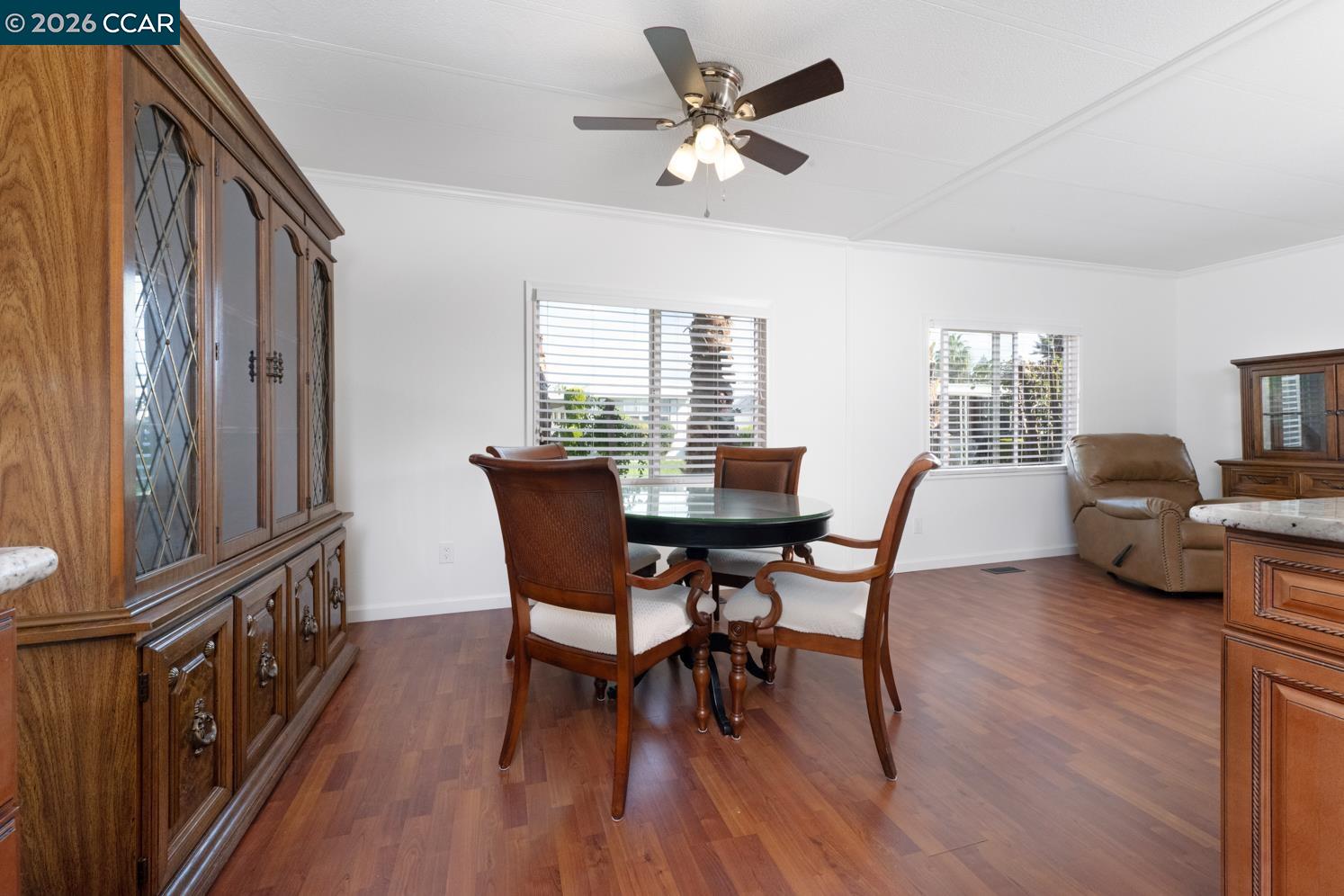 Detail Gallery Image 5 of 45 For 2159 Dalis Drive #106,  Concord,  CA 94520 - 3 Beds | 2 Baths